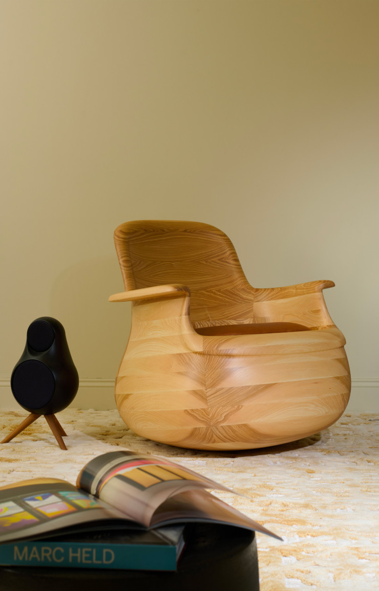 Le Culbuto de Marc Held en bois.
