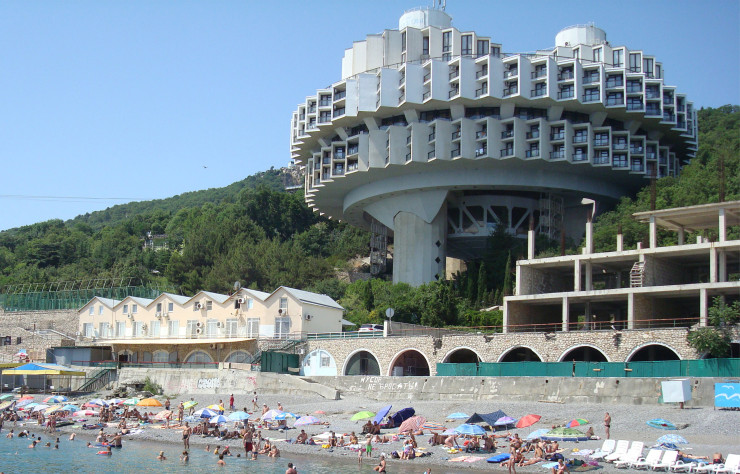 L’OVNI : le sanatorium de Druzhba en Crimée, Ukraine