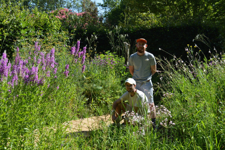 Les paysagistes Johan Picorit et Ambroise Jeanvoine ont créé l’Atelier Biomes, plaçant les questions écologiques au cœur de leur pratique.