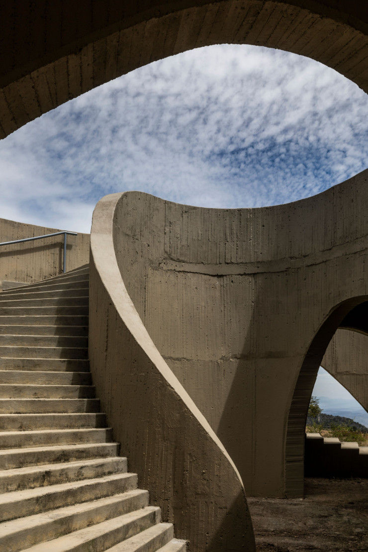 L’un des deux escaliers du belvédère Espinazo del Diablo (HHF Architects).