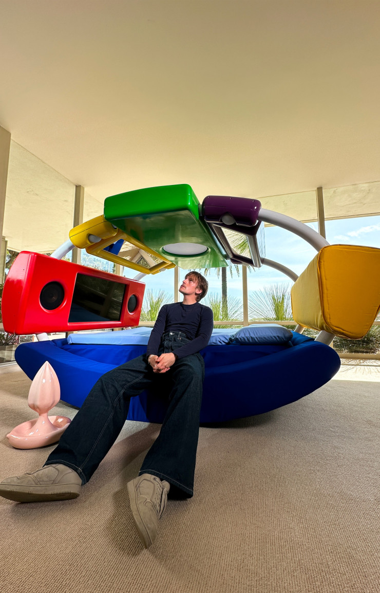 Le lit multifonctions de Gustaf Westman en collaboration avec Feeld, l’appli de rencontres pour esprits libres.