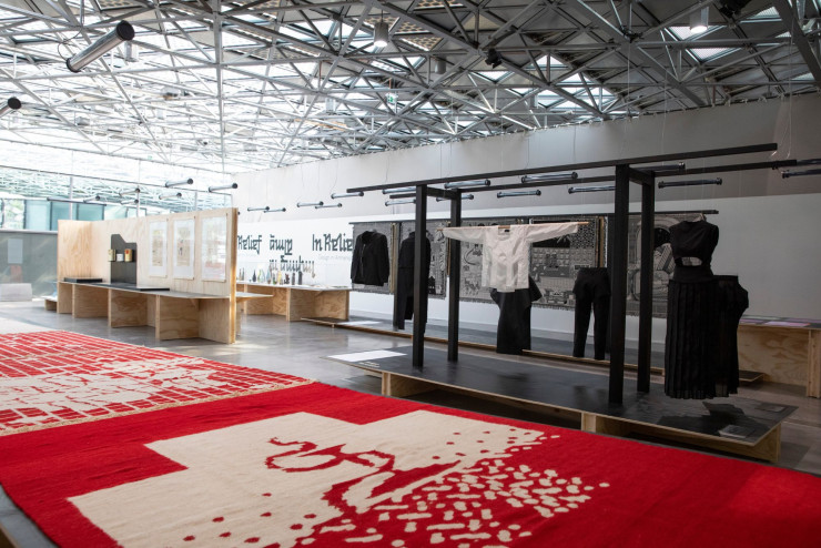 L’exposition « En relief » de la Cité du design mettait l’accent sur le design en Arménie, dont les travaux ont jusqu’alors été peu montrés en France.