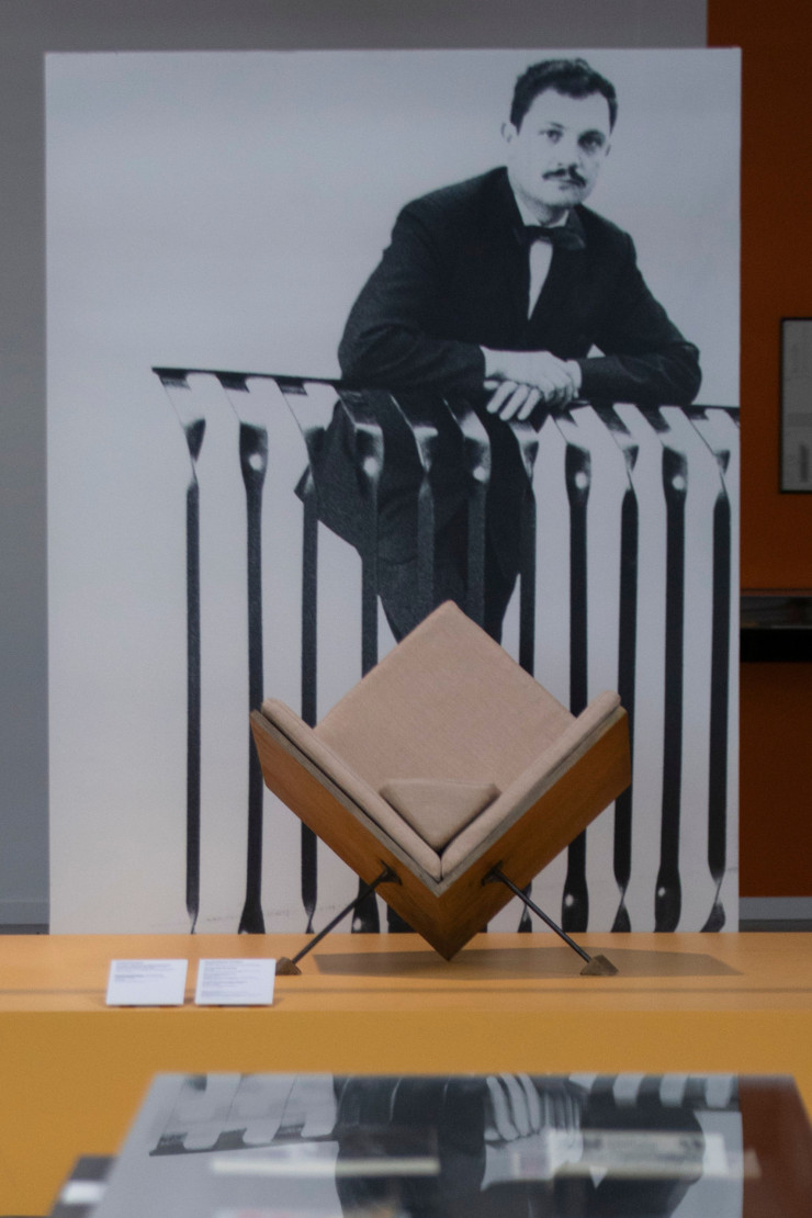 L’exposition « Qui êtes-vous Raymond Guidot ? » rendait hommage au designer, peu connu du grand public, qui joua pourtant un rôle clé dans la réflexion portée sur le design dans les années 1960.
