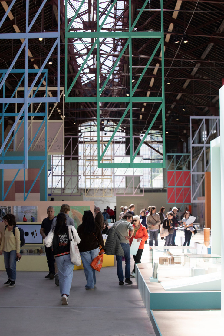 L’exposition phare de cette 13e édition, « Ressource(s), présager demain », se déployait dans les Halles Barrouin, à proximité de la Cité du design.