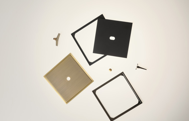 Combinaison de plaques et cadres