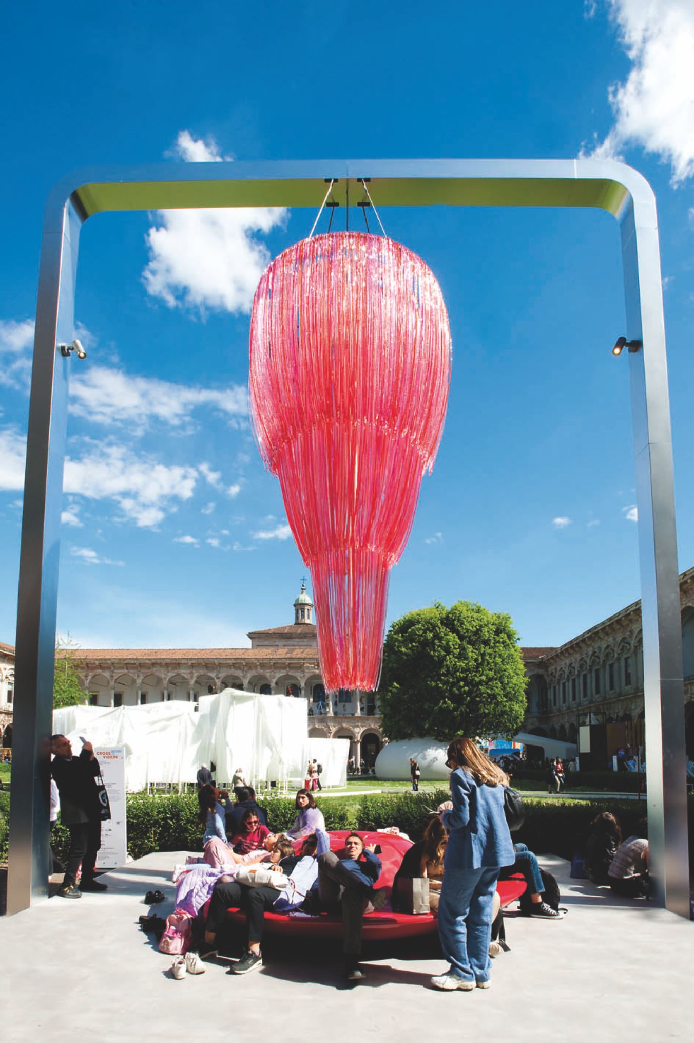 Des pièces de designers émergents en passant par celles des grandes pointures, visite guidée du meilleur du design de collection à Milan, 2024 - IDEAT