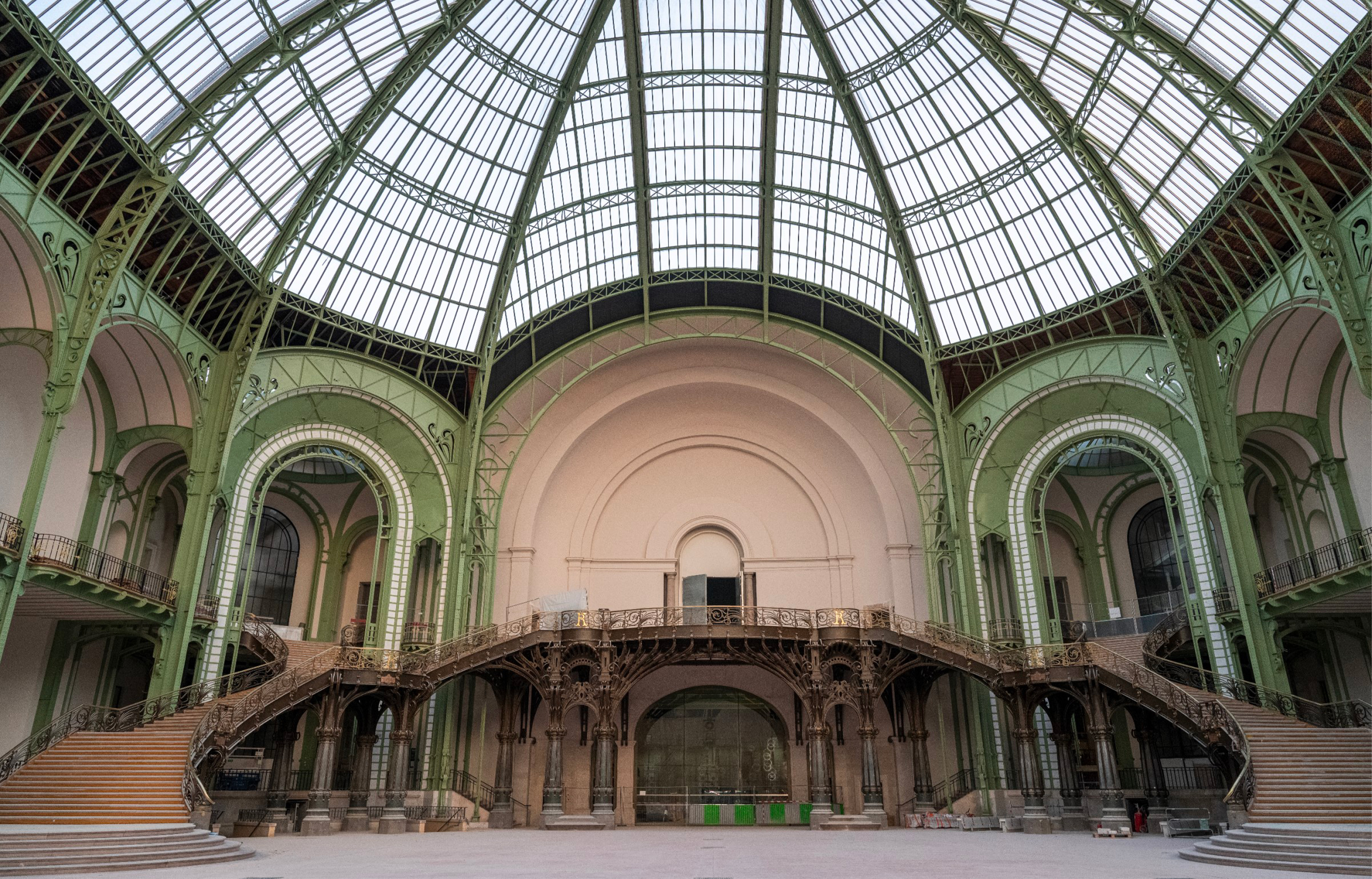 escalier-dhonneur-nef-du-grand-palais-pendant-les-travaux-maxime-chermat-pour-le-grandpalaisrmn-paris-2024-ideat-2024