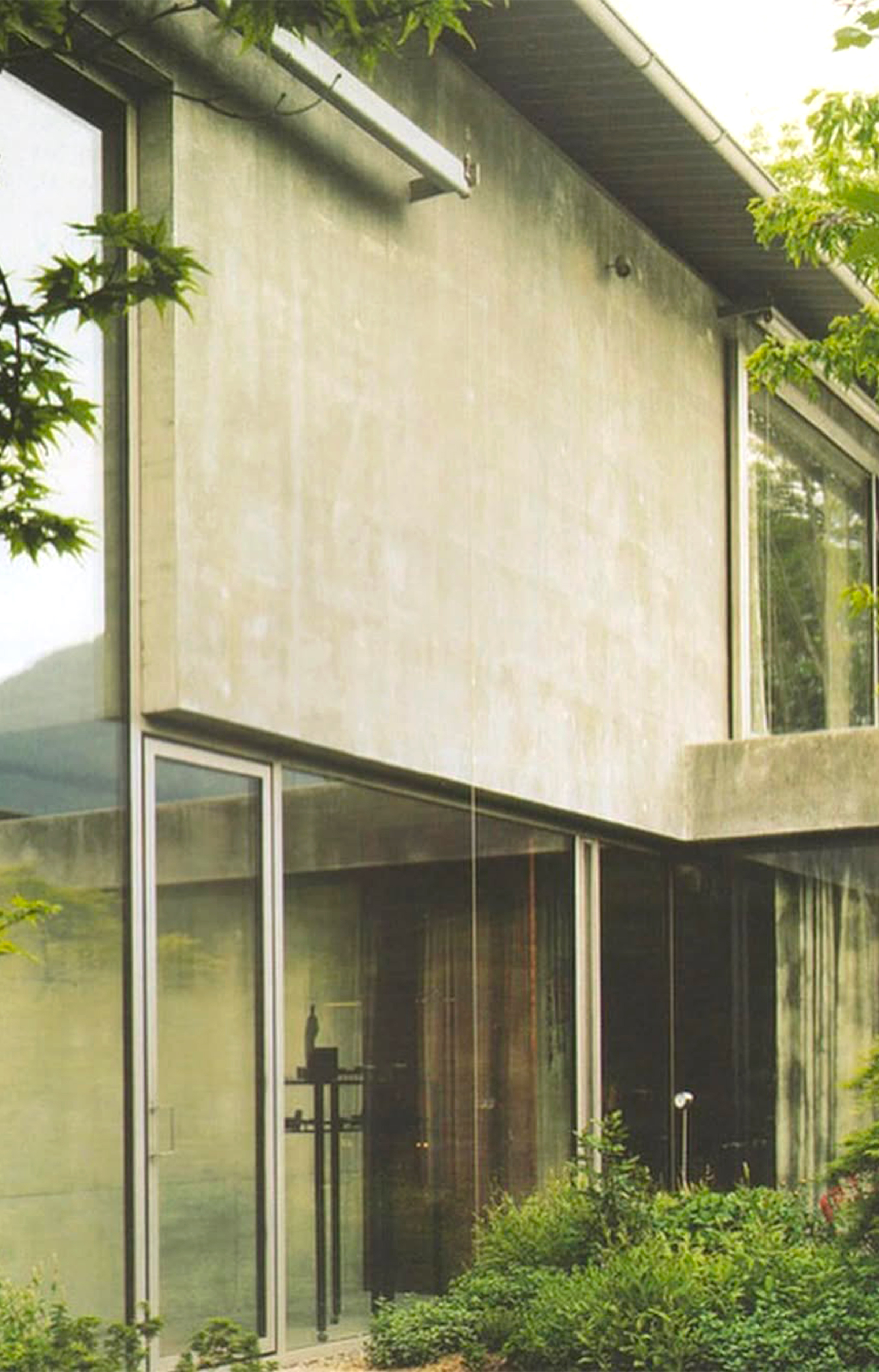 Demeure iconique : la Casa Z de Peter Zumthor, cube de béton et de verre.