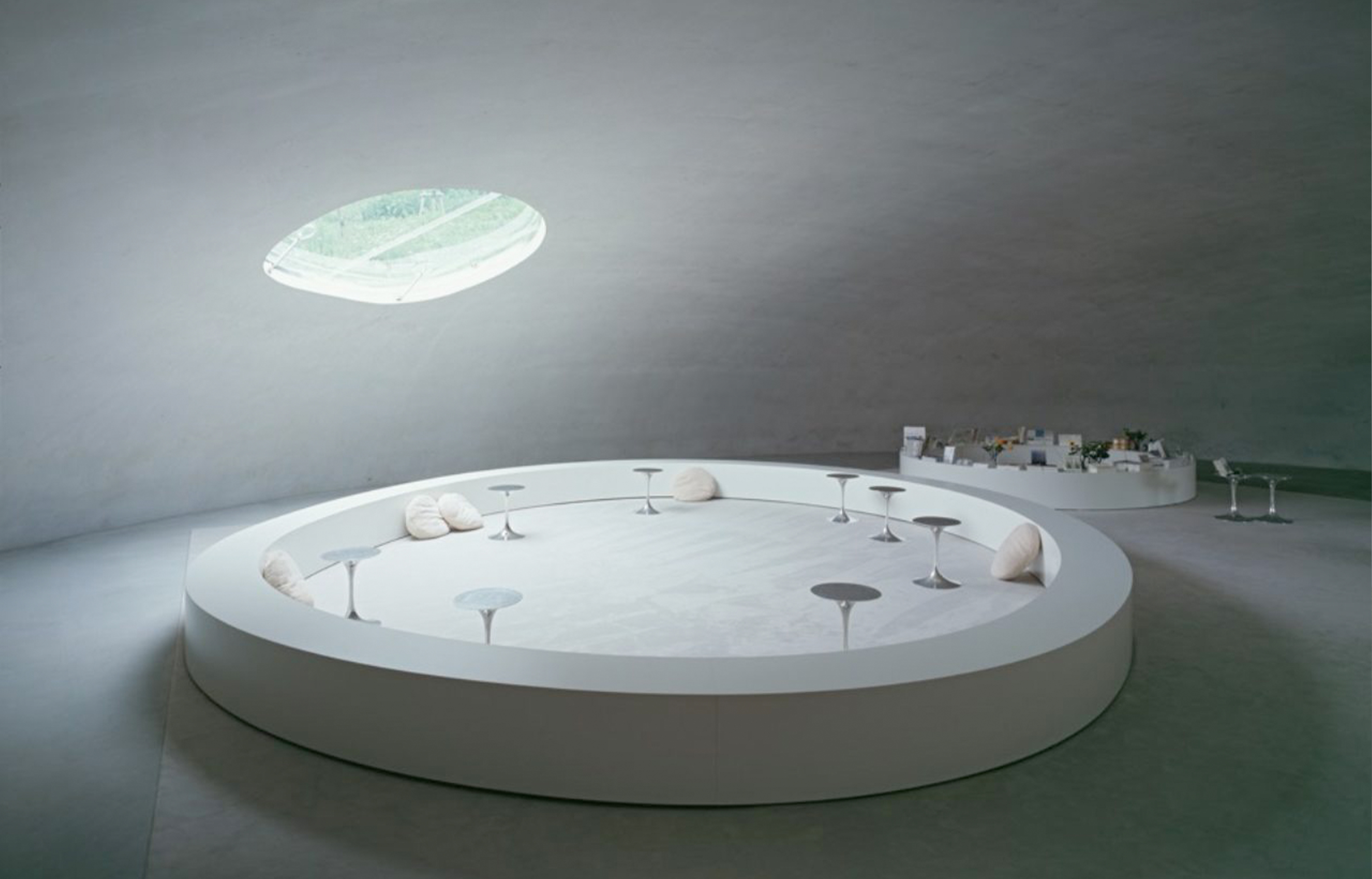 5-musees-au-design-intersideral-quand-lart-sexpose-dans-des-vaisseaux-spatiaux-ideat-teshima-art-museum_