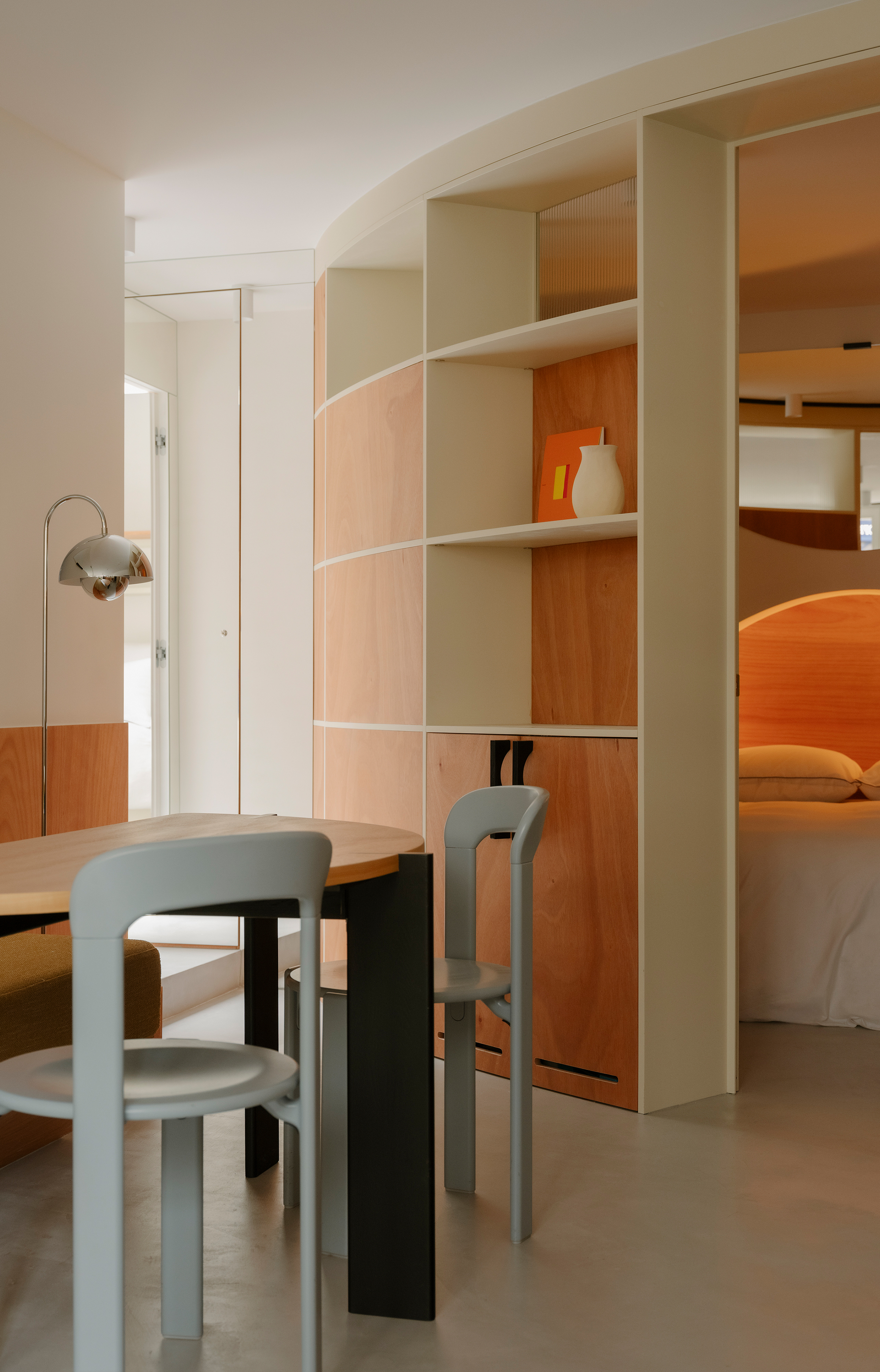 Montmartre arrondit les angles : un pied-à-terre sculptural signé Briand&Berthereau - IDEAT