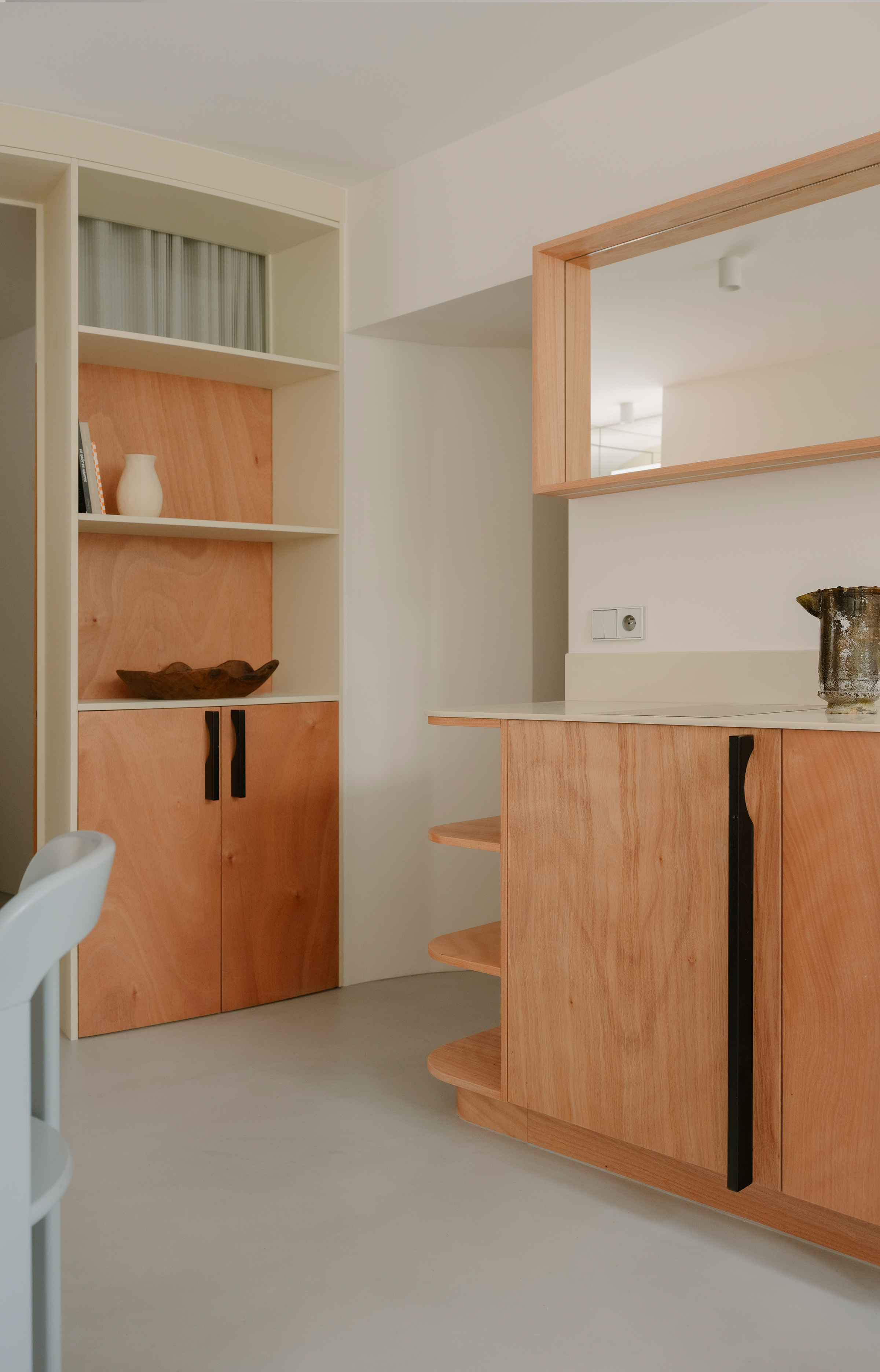 Montmartre arrondit les angles : un pied-à-terre sculptural signé Briand&Berthereau - IDEAT