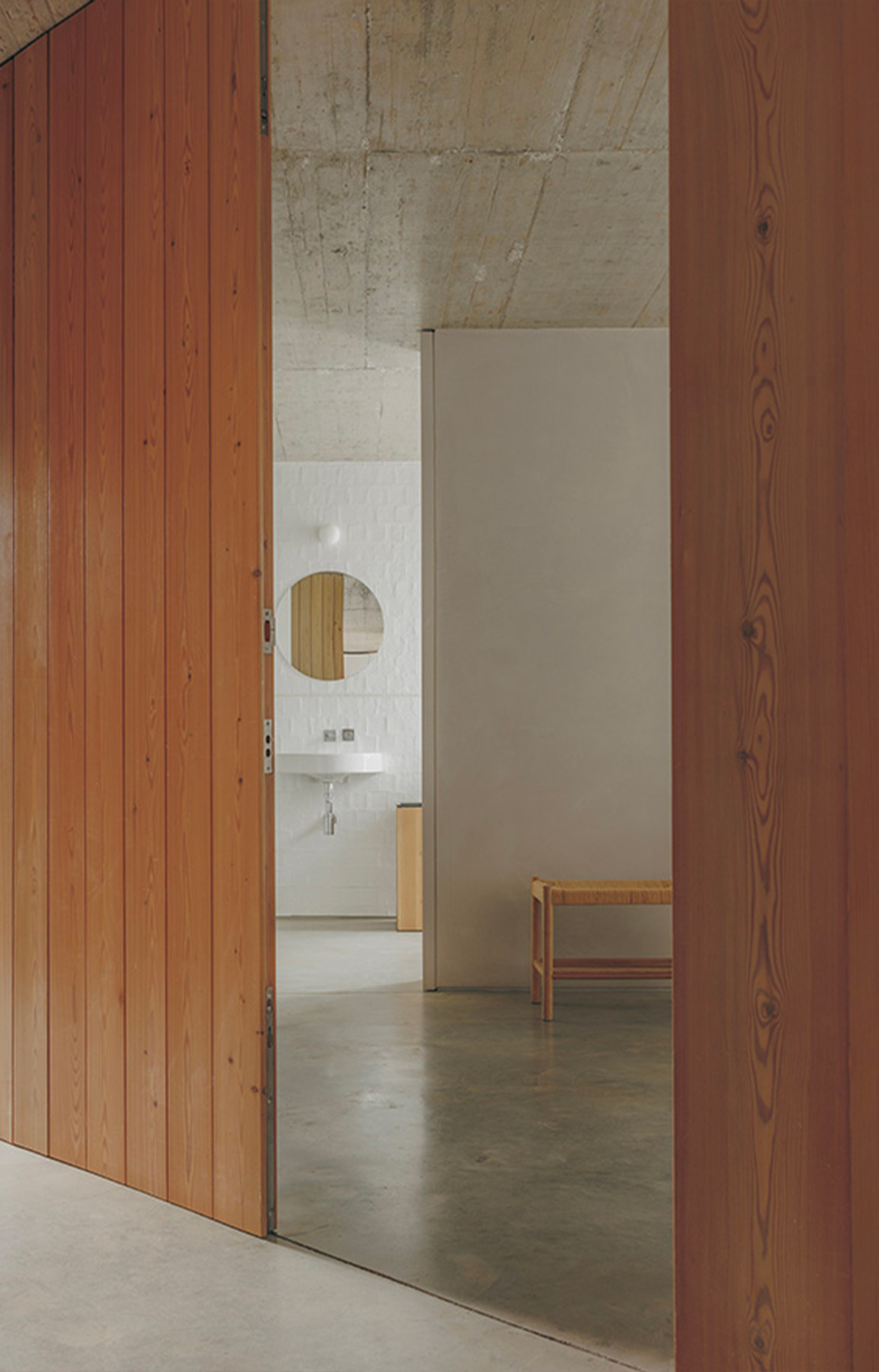 La Casa na Terra, située dans la région de l’Alentejo, au Portugal, imaginée par l’architecte Manuel Aires Mateus - IDEAT