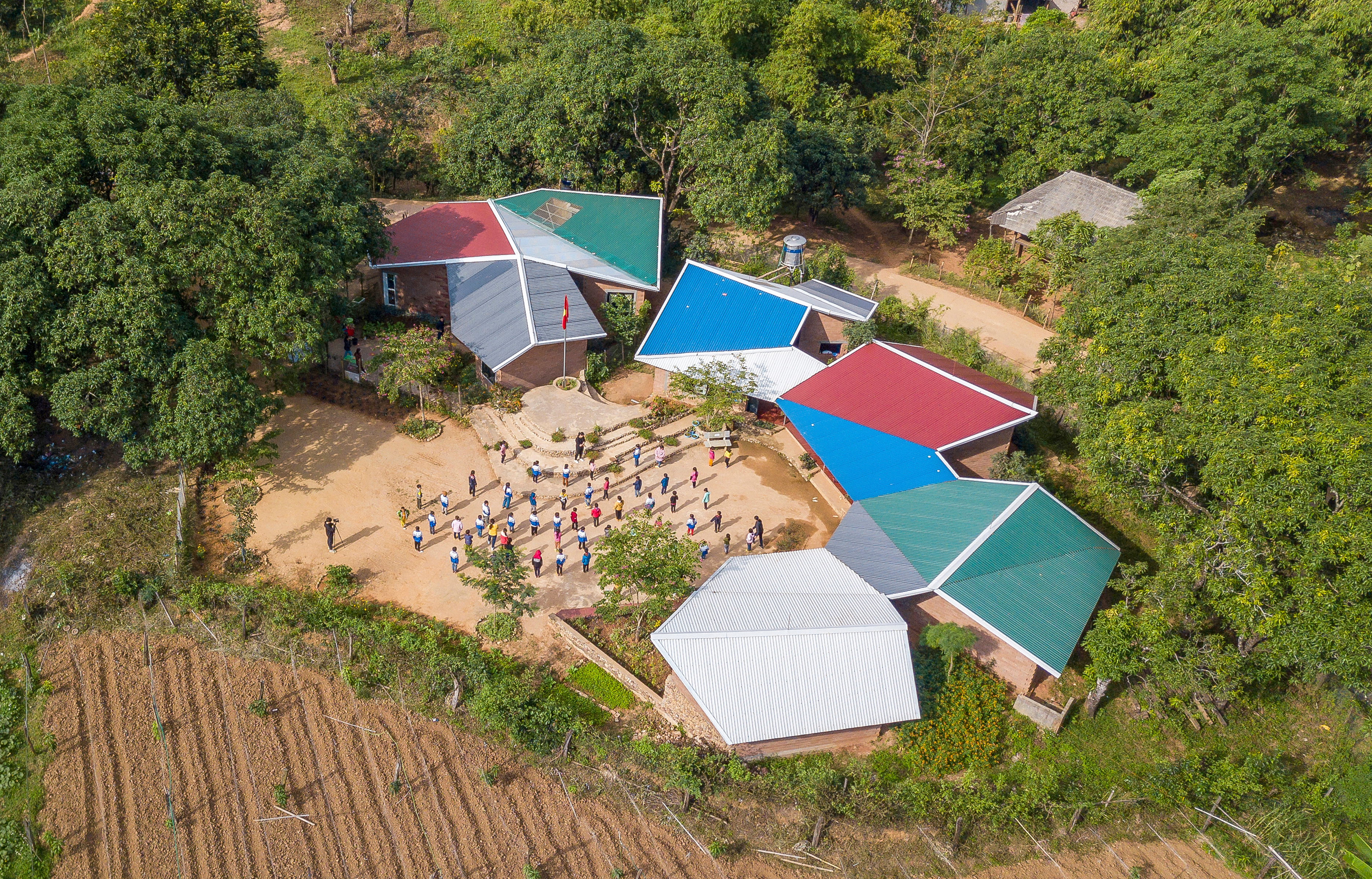 Bâtir autrement : les nouveaux visages de l’architecture durable