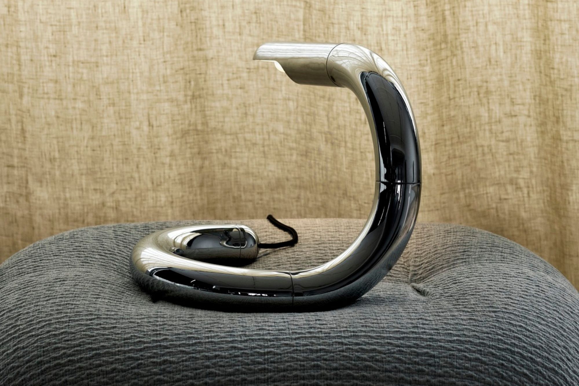 Le serpent, totem d’une année sous haute tension créative - IDEAT