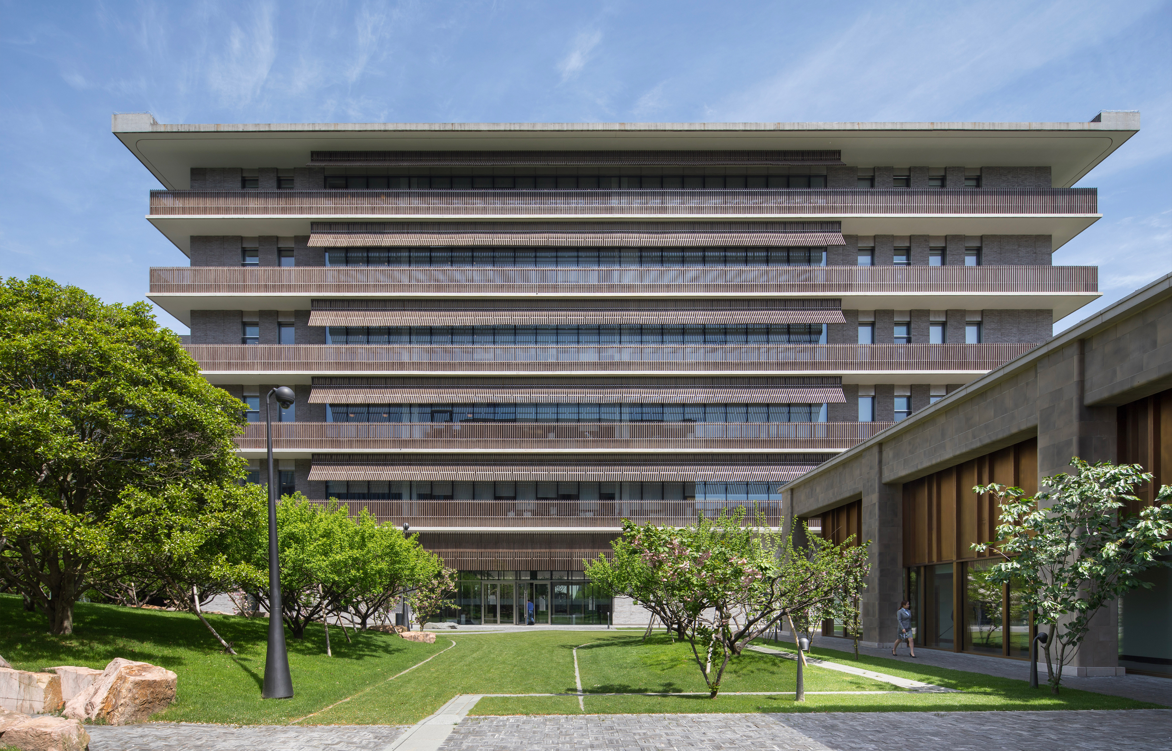 L'architecte Liu Jiakun, Prix Pritzker 2025, en 5 projets humanistes - campus de Novartis - IDEAT