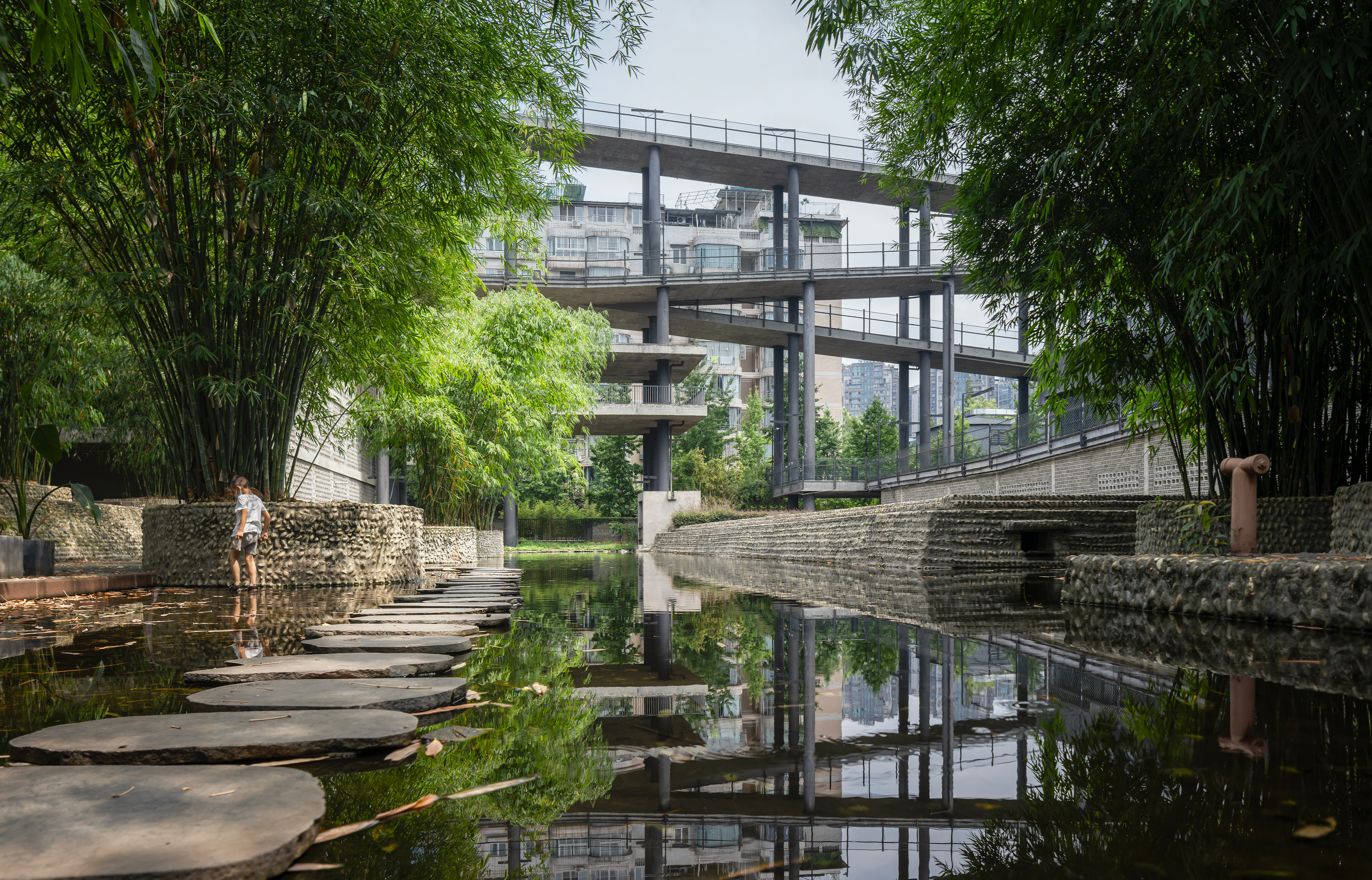 West Village, Chengdu - L'architecte Liu Jiakun, Prix Pritzker 2025, en 5 projets humanistes - IDEAT