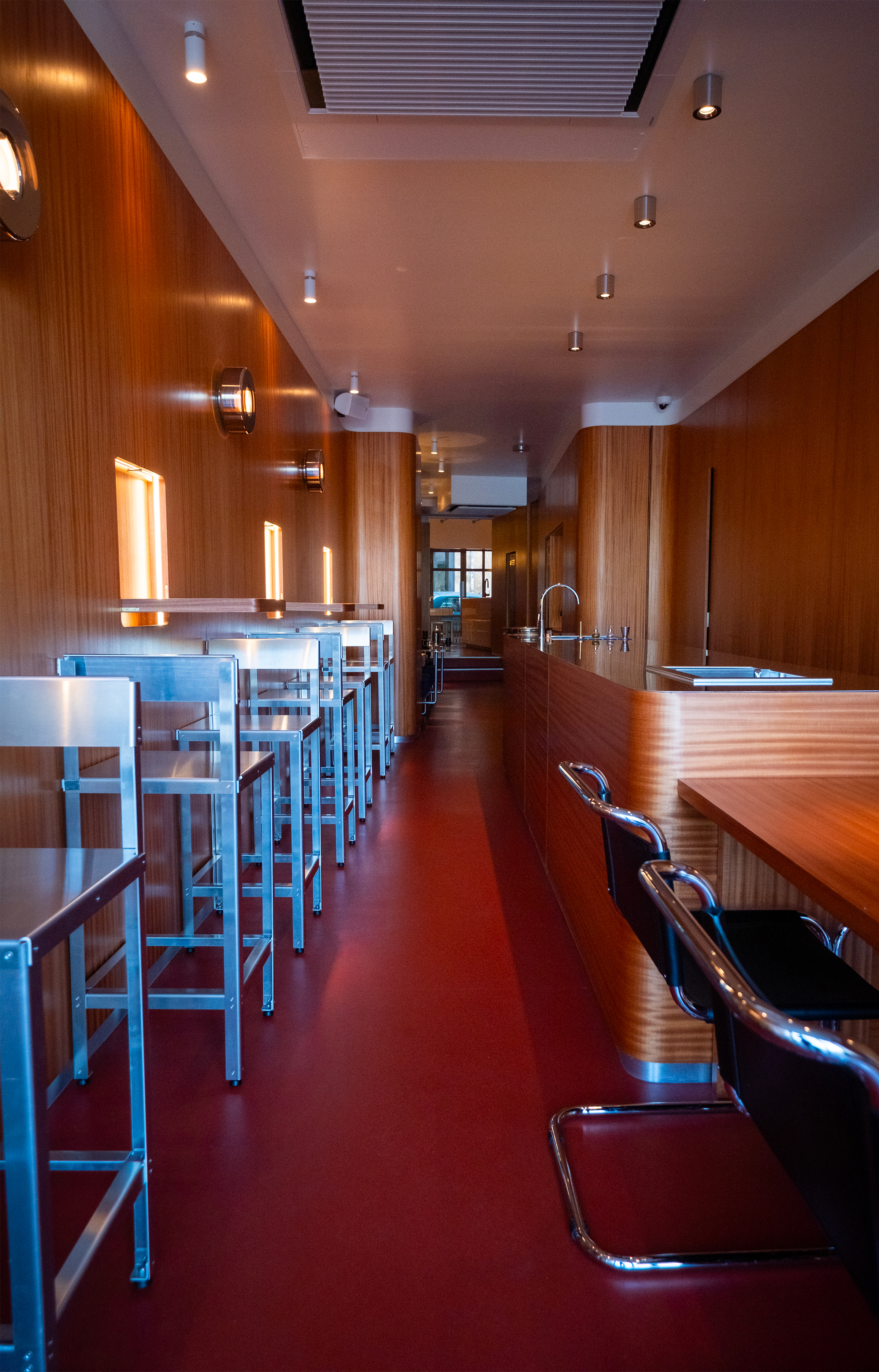 Dans les bars de Remy Savage, le design parle, et le cocktail répond - IDEAT
