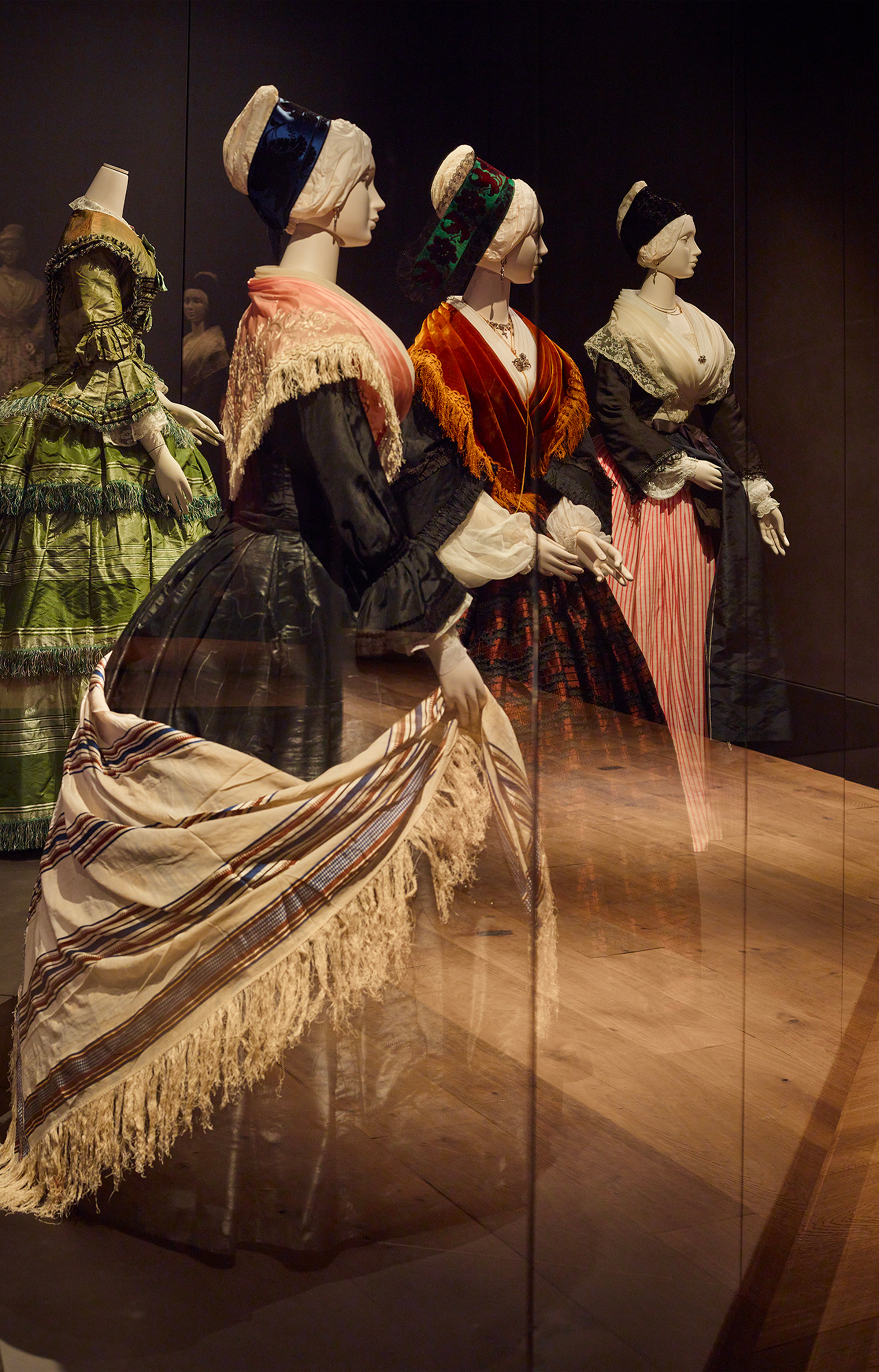 Fragonard ressuscite l’histoire du costume à Arles, dans un musée signé Studio KO - IDEAT