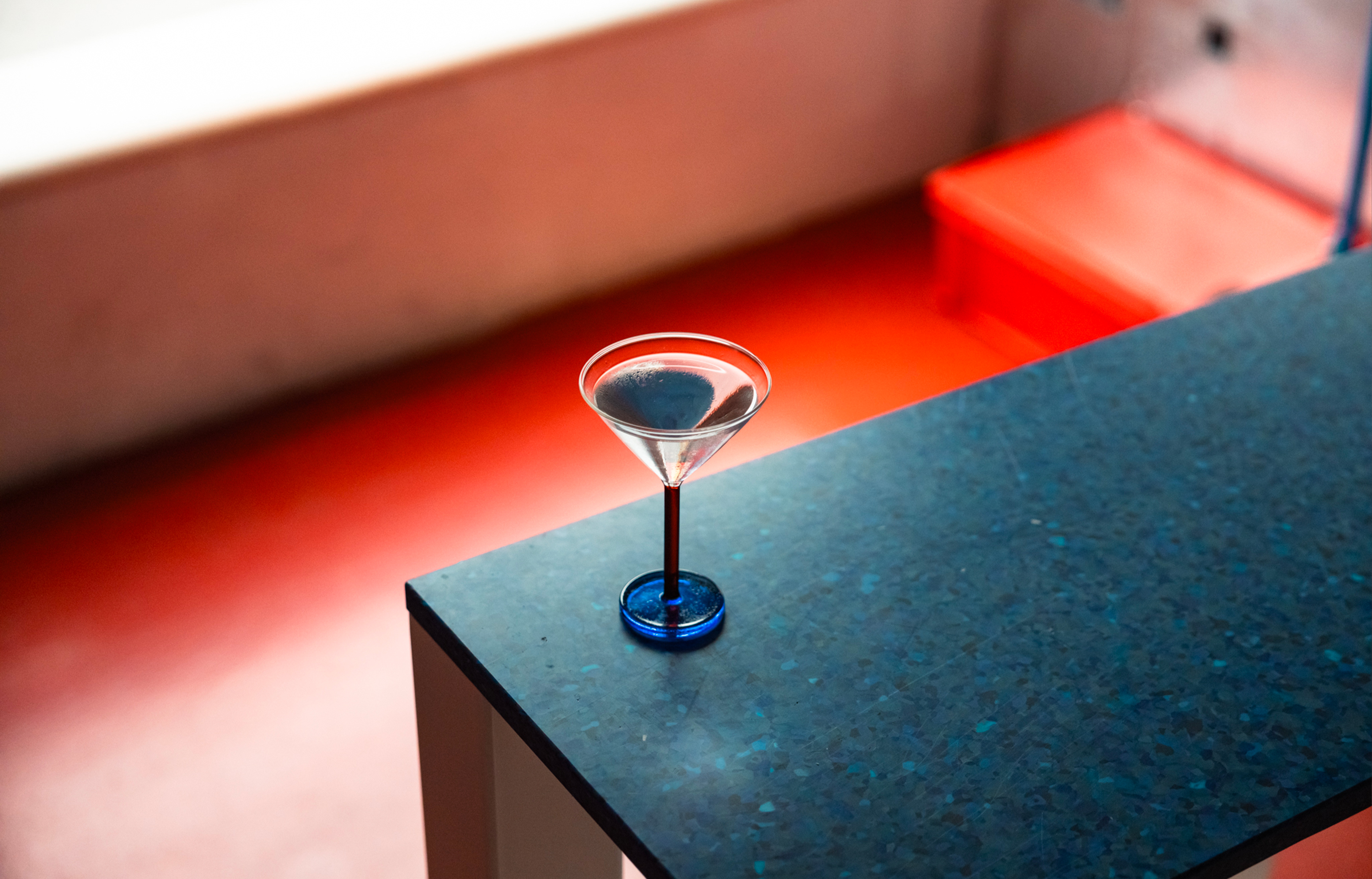 Dans les bars de Remy Savage, le design parle, et le cocktail répond - IDEAT