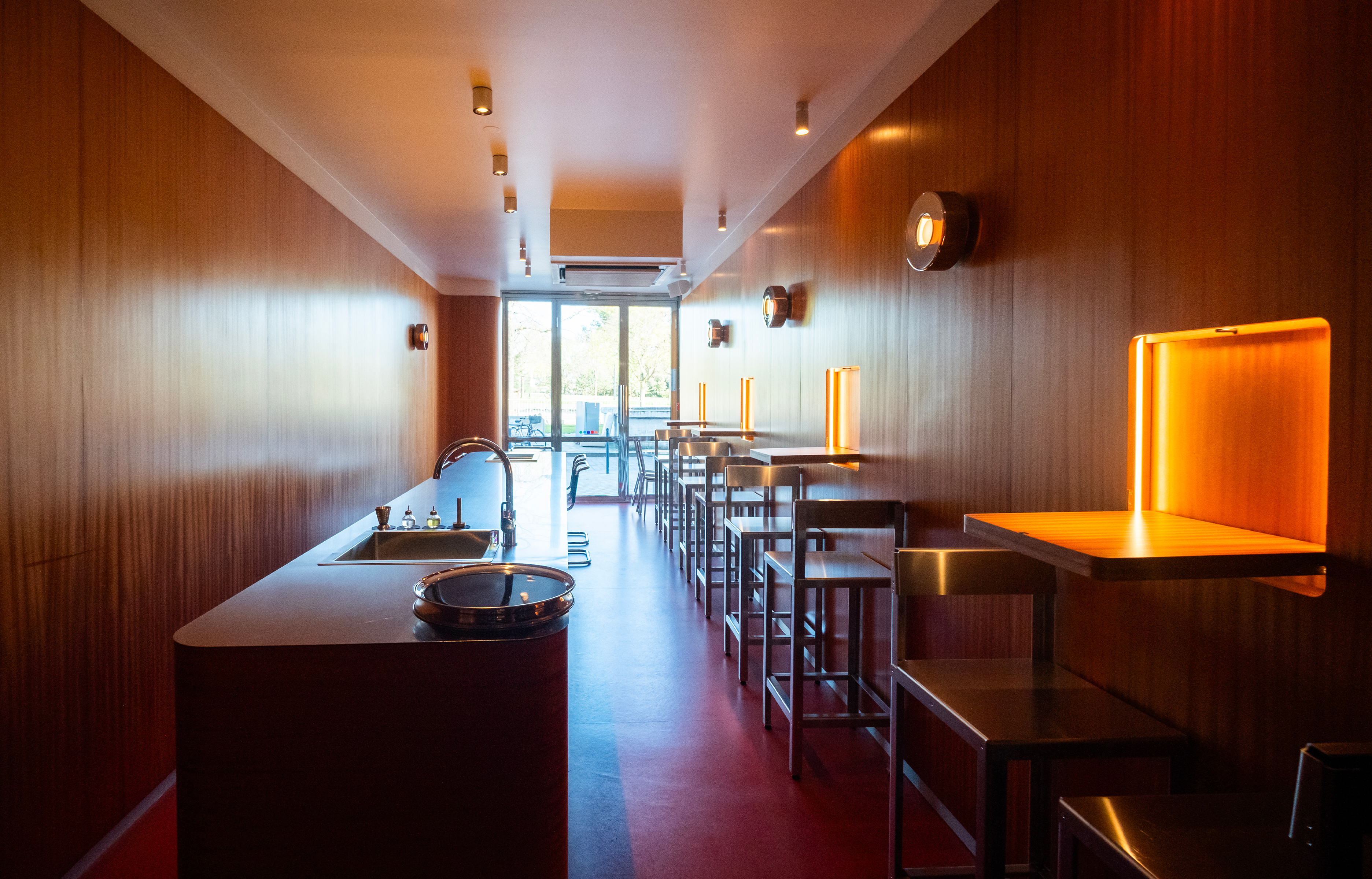Dans les bars de Remy Savage, le design parle, et le cocktail répond - IDEAT