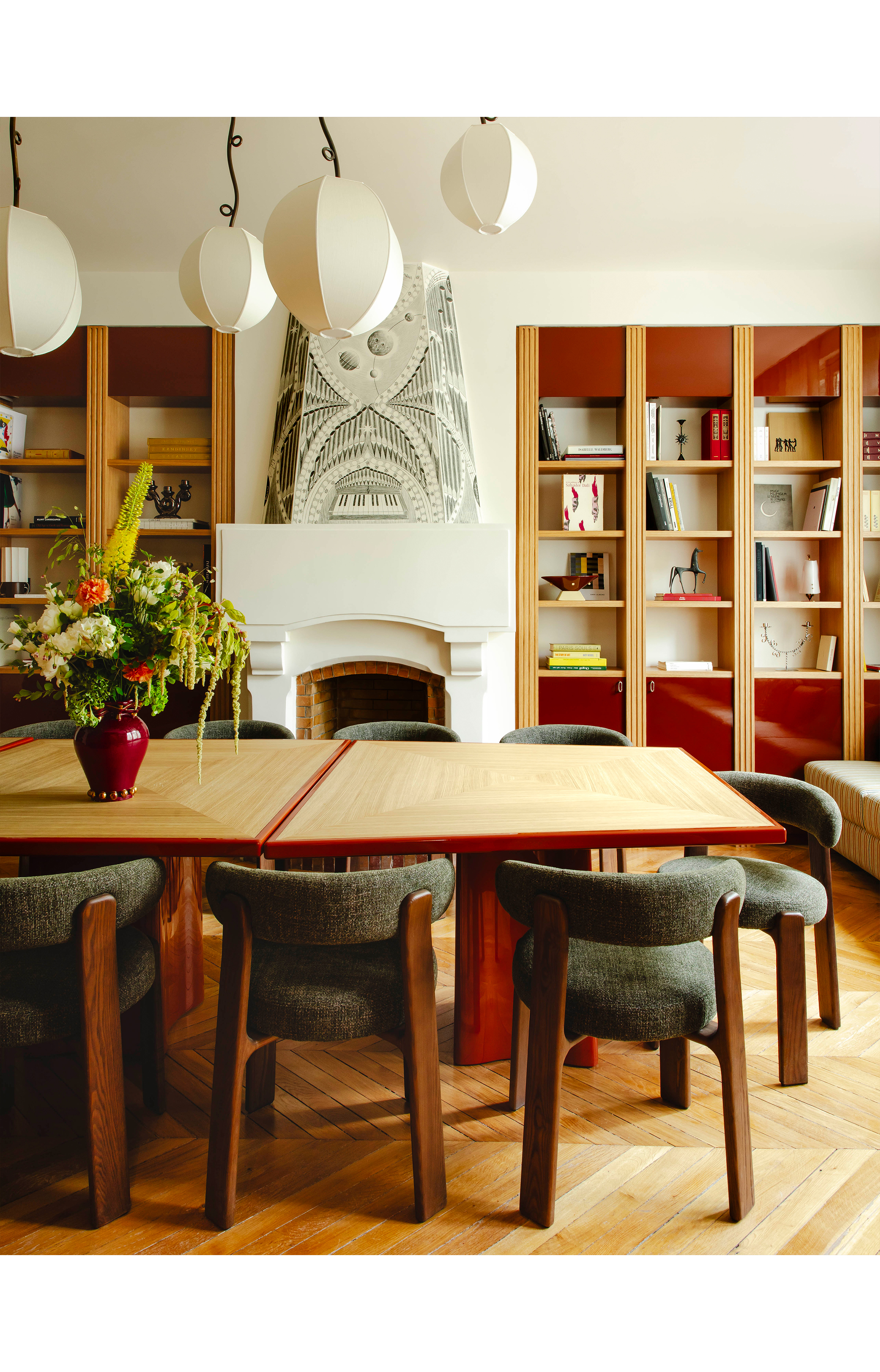 À Montmartre, la nouvelle maison hôtelière d'Iconic House joue les maisons d’artistes surréalistes