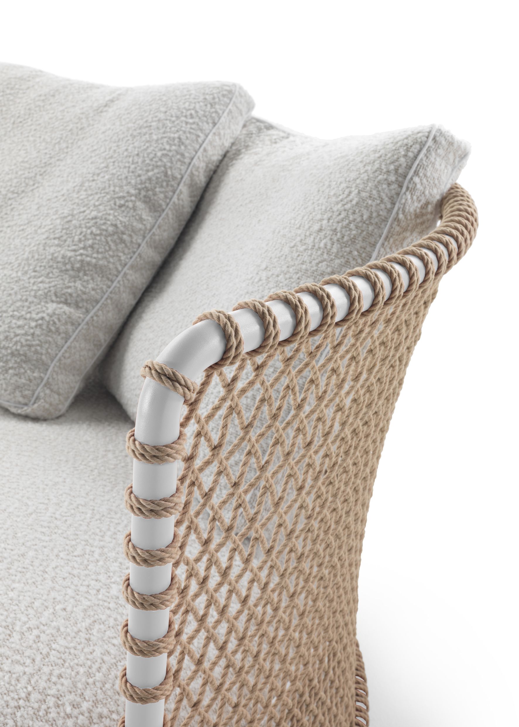Cette année, la collection « Oasis » de Flexform s’étoffe avec de nouvelles assises. Mêmes lignes minimalistes, mais davantage de confort grâce à des proportions plus généreuses