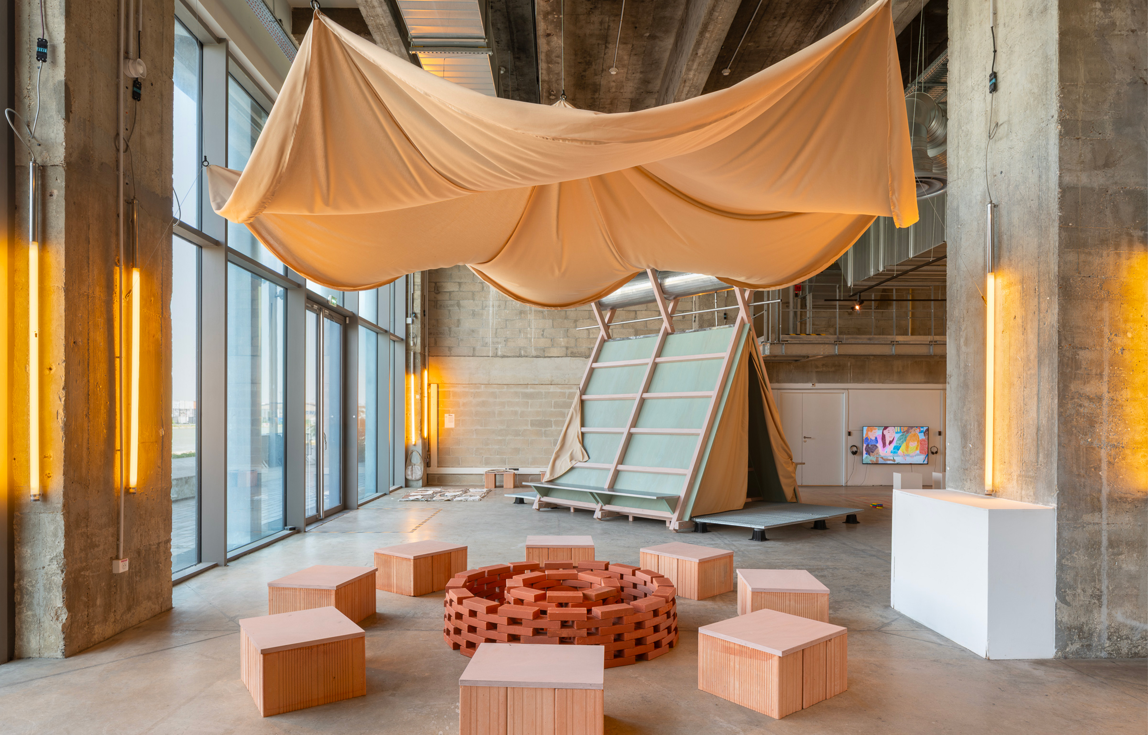 Architecture scolaire : peut-on encore construire des lieux qui donnent envie d’apprendre ?