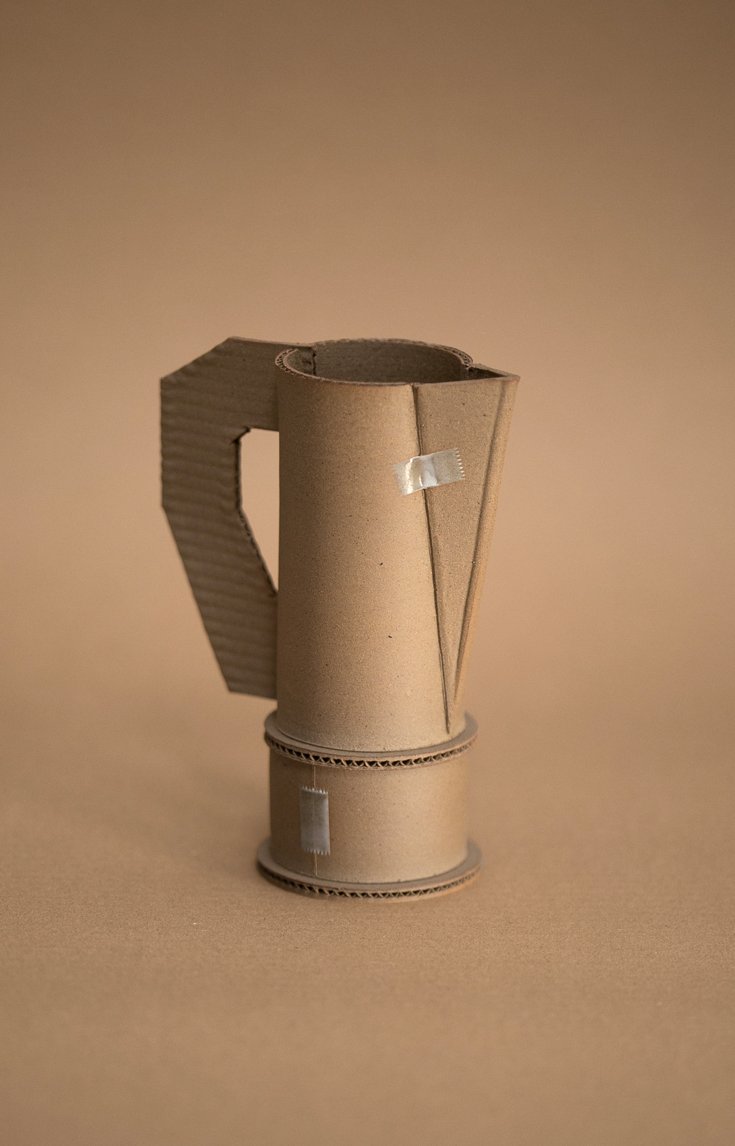 Tendance - Carton ondulé, design affûté, le matériau modeste qui fait sensation - IDEAT - monneraud_