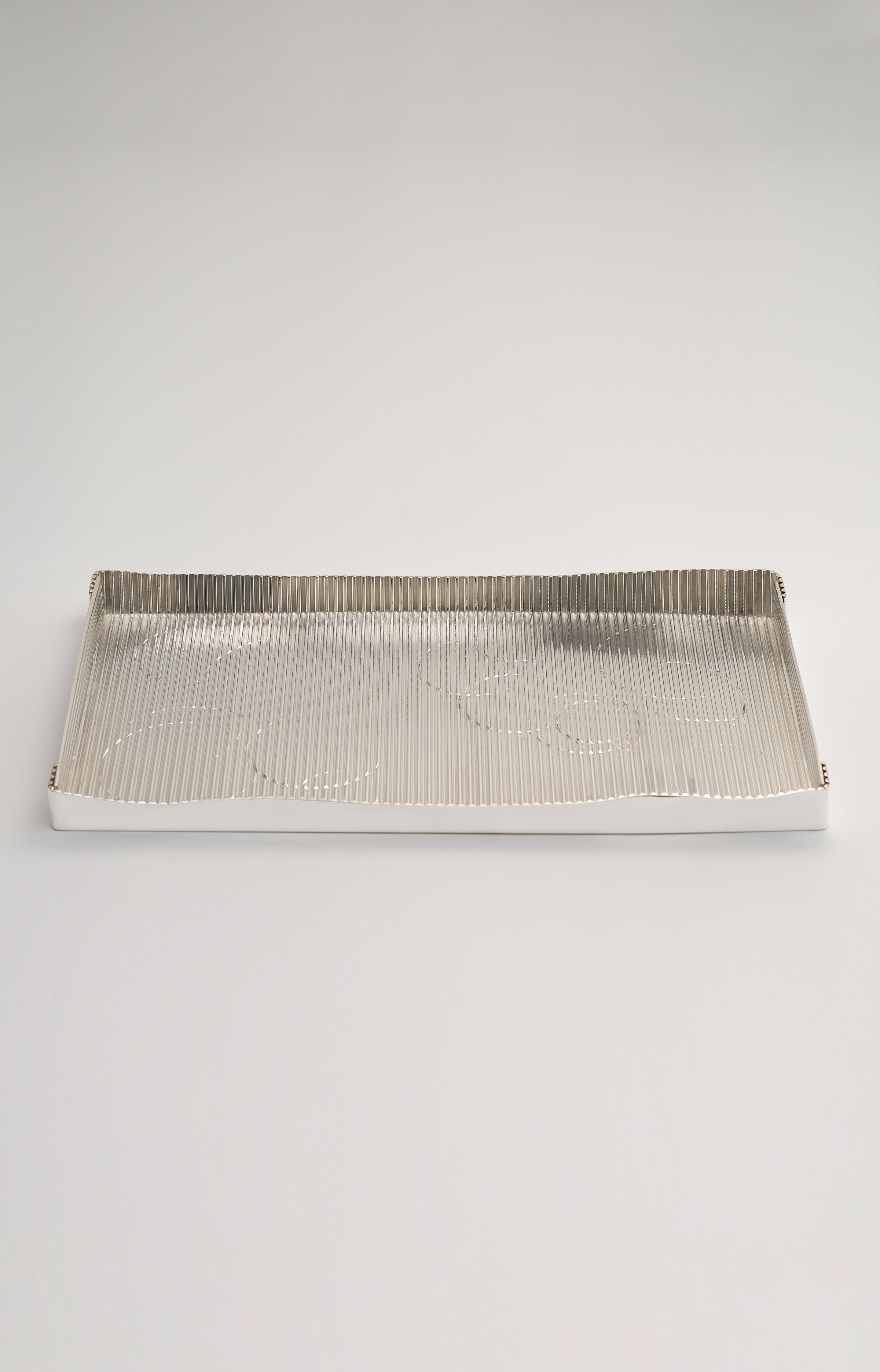 Tendance - Carton ondulé, design affûté, le matériau modeste qui fait sensation - IDEAT - puiforcat_