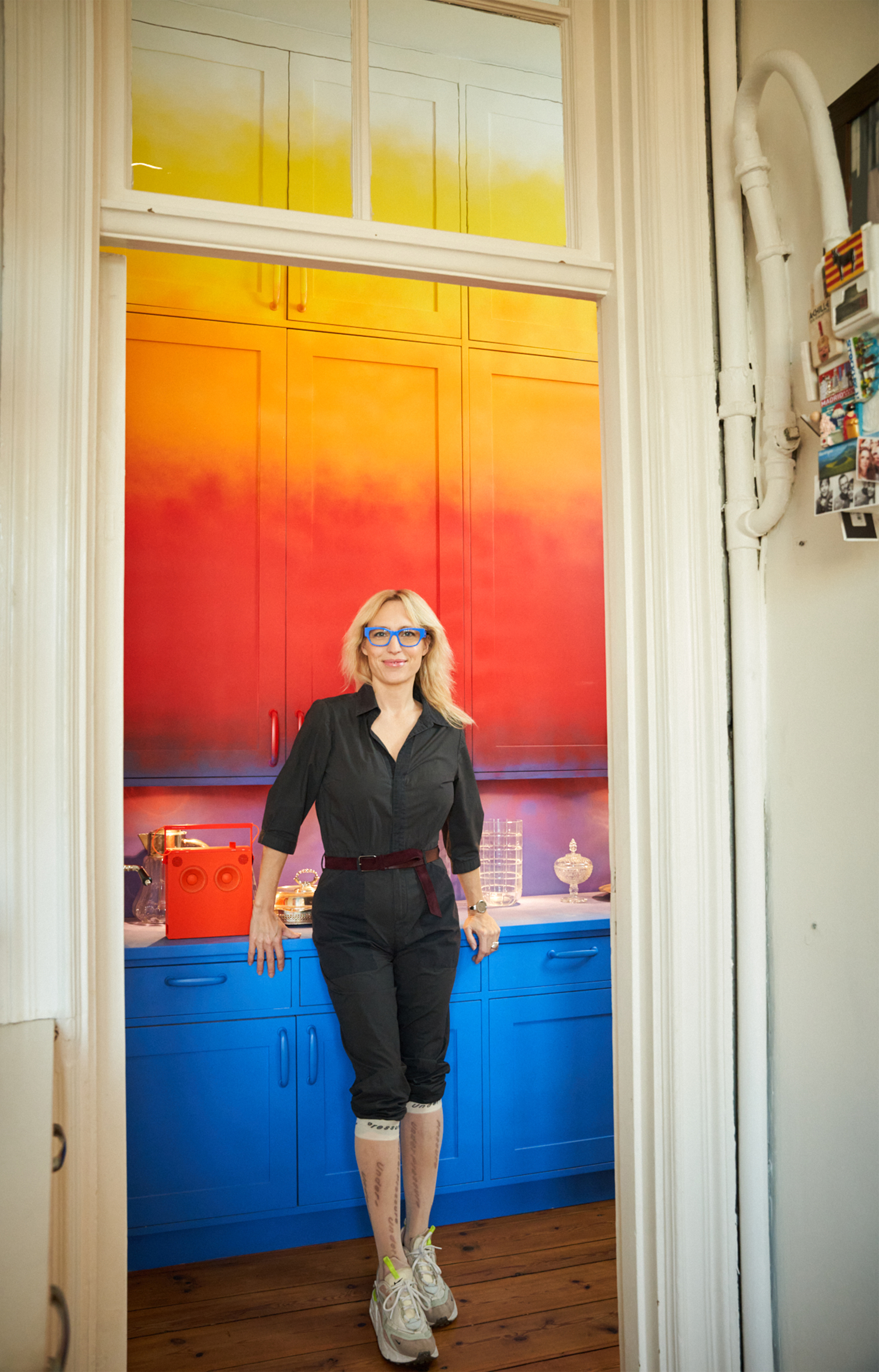 À Stockholm, Paola Bjäringer fait de son appartement une œuvre vivante