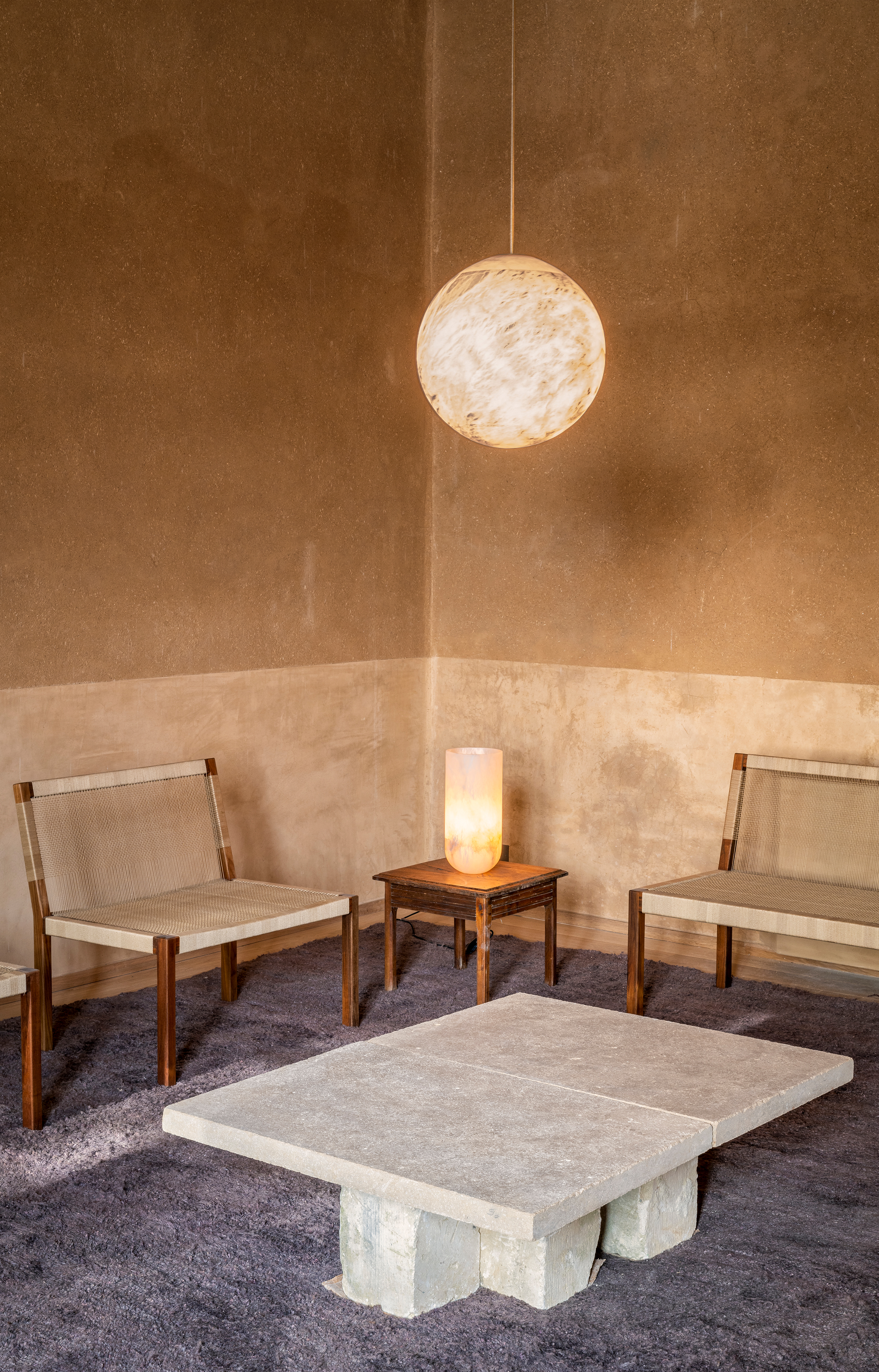 Studio Mumbai et Studio Méditerranée réinventent Beaucastel, joyau de Châteauneuf-du-Pape