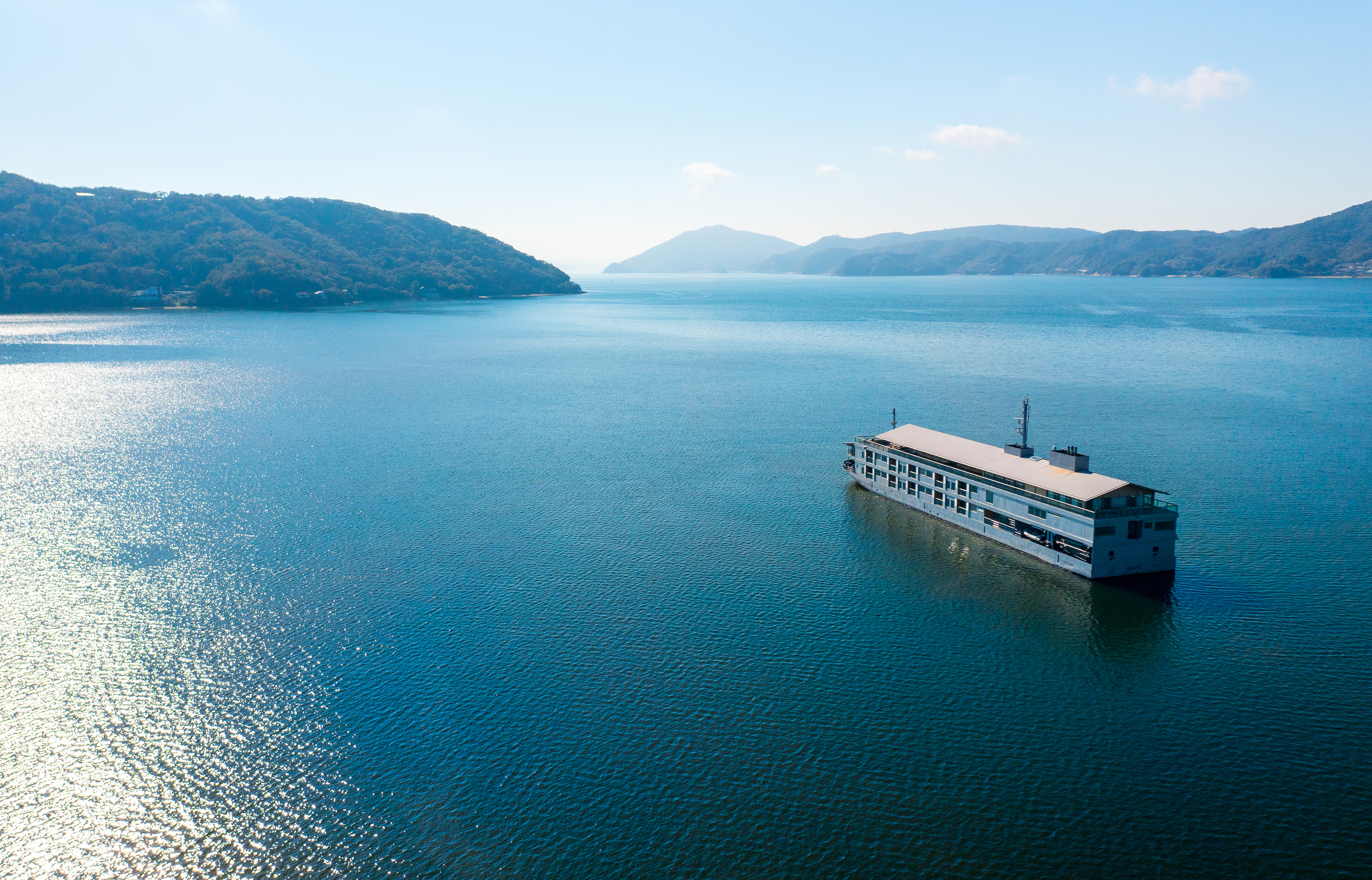 À bord du silence : les nouvelles croisières de luxe qui font respirer le monde