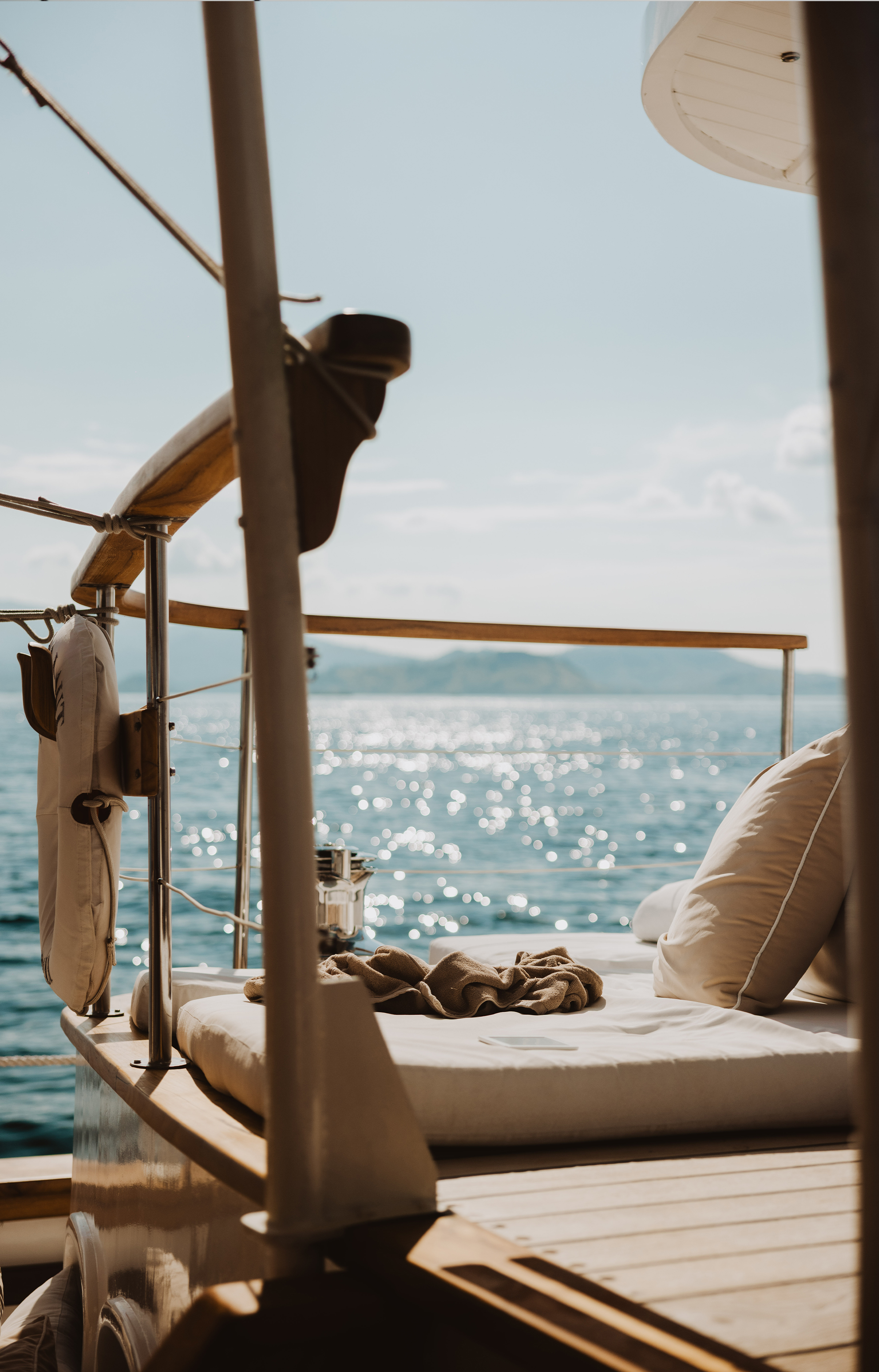 À bord du silence : les nouvelles croisières de luxe qui font respirer le monde