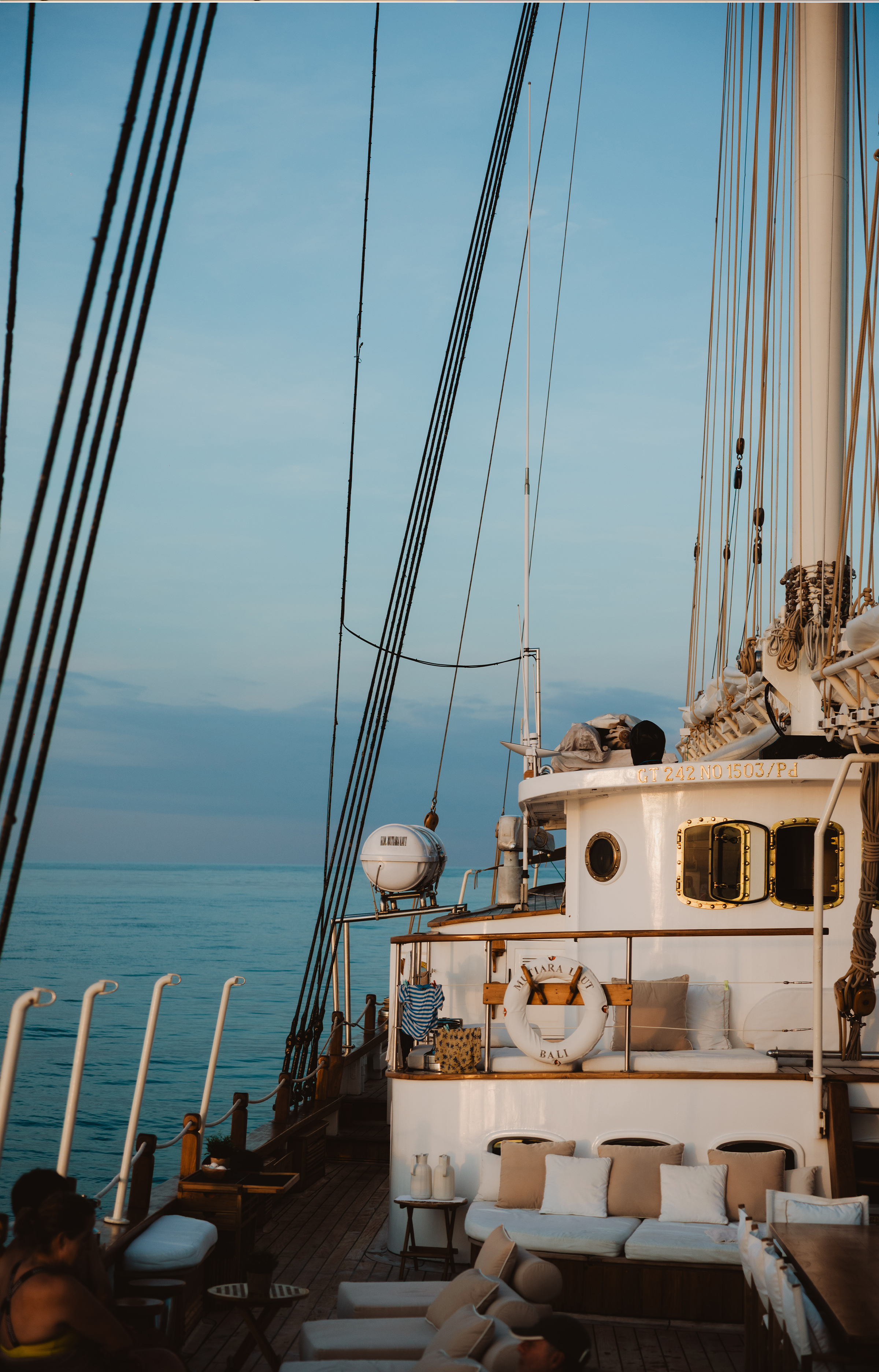 À bord du silence : les nouvelles croisières de luxe qui font respirer le monde