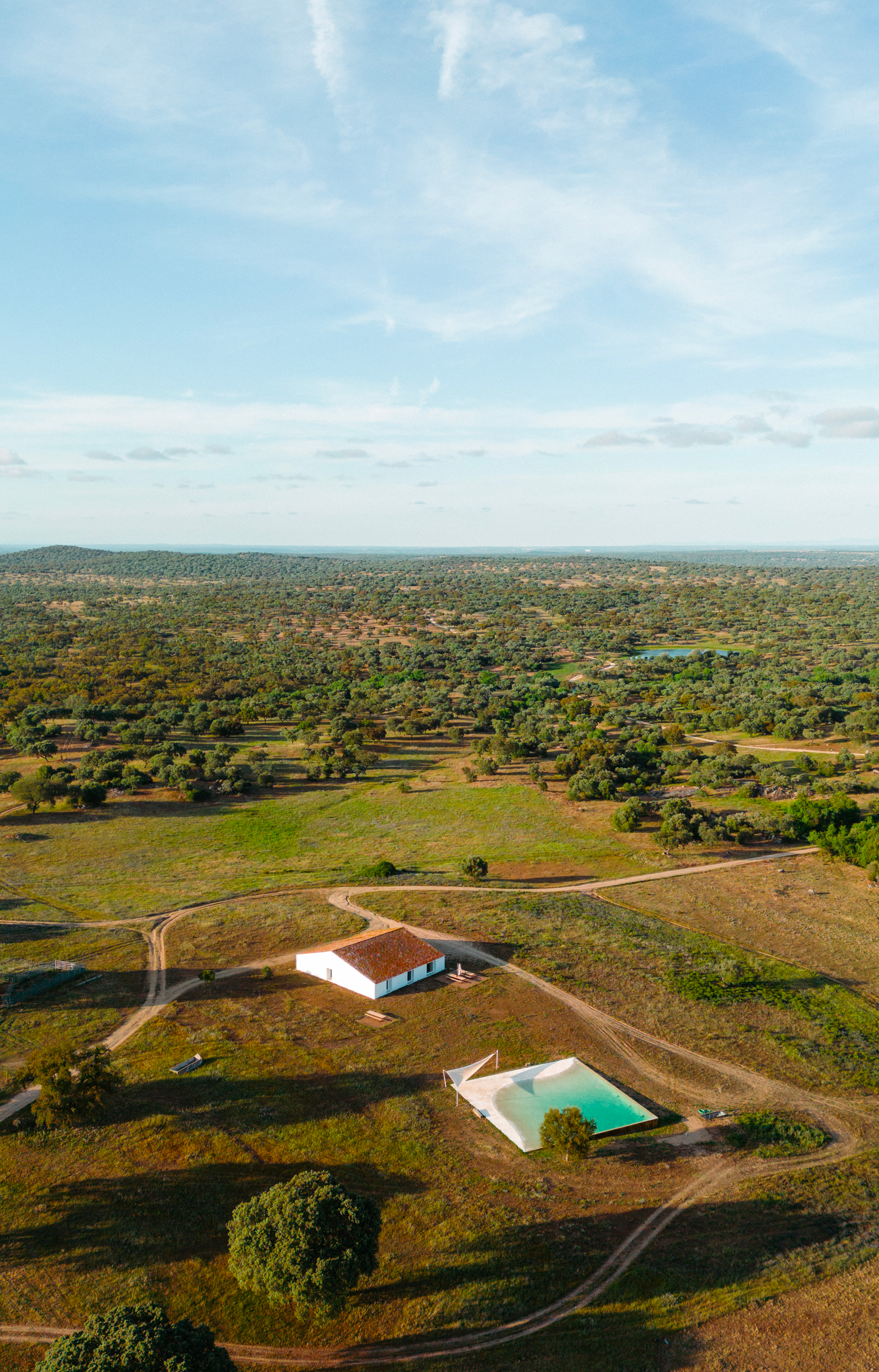 Casa no Tempo : poétique du vide et leçon de lumière