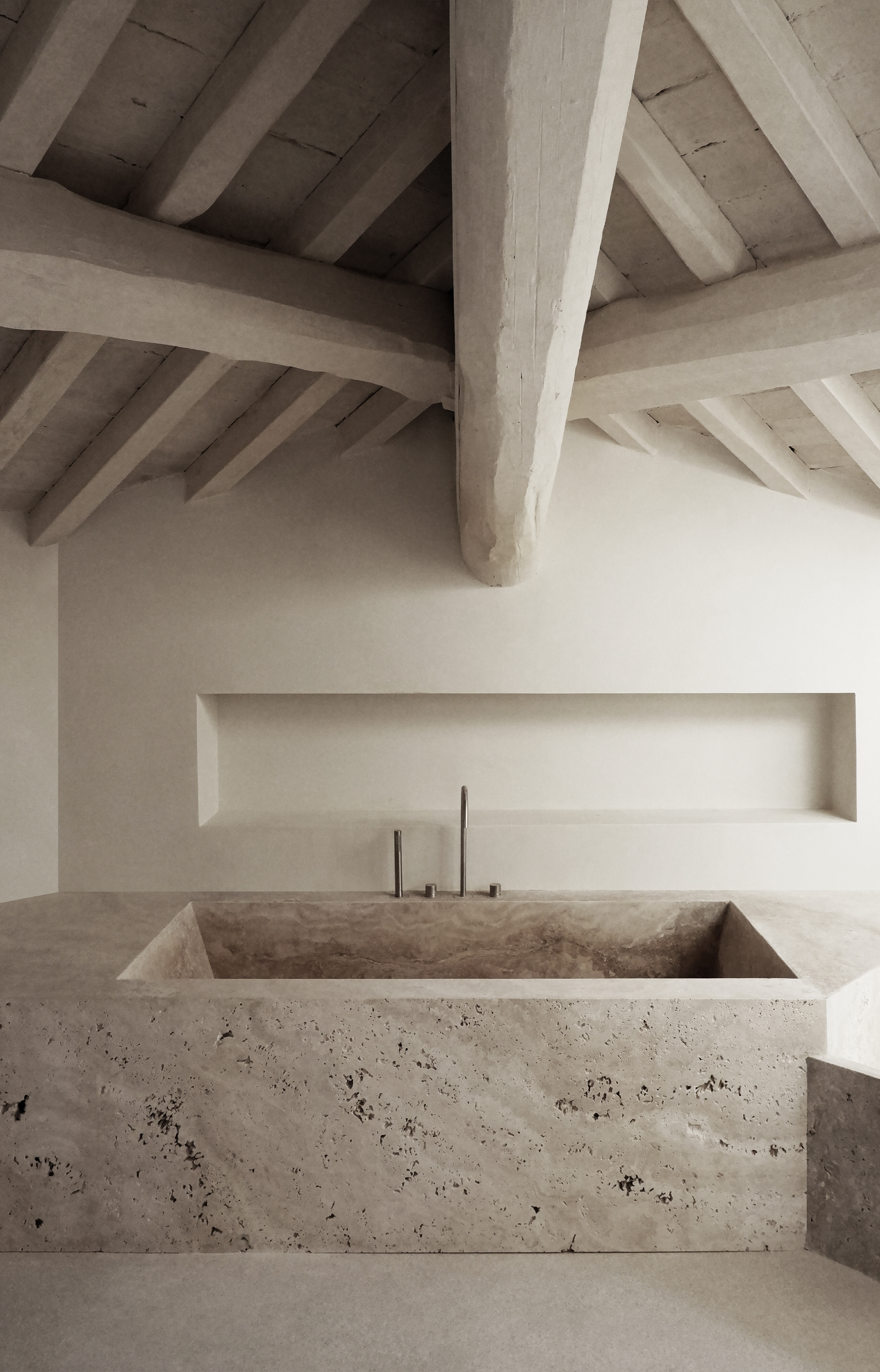 L’anti-hôtel, ce refuge minimaliste qui séduit enfin les voyageurs exigeants