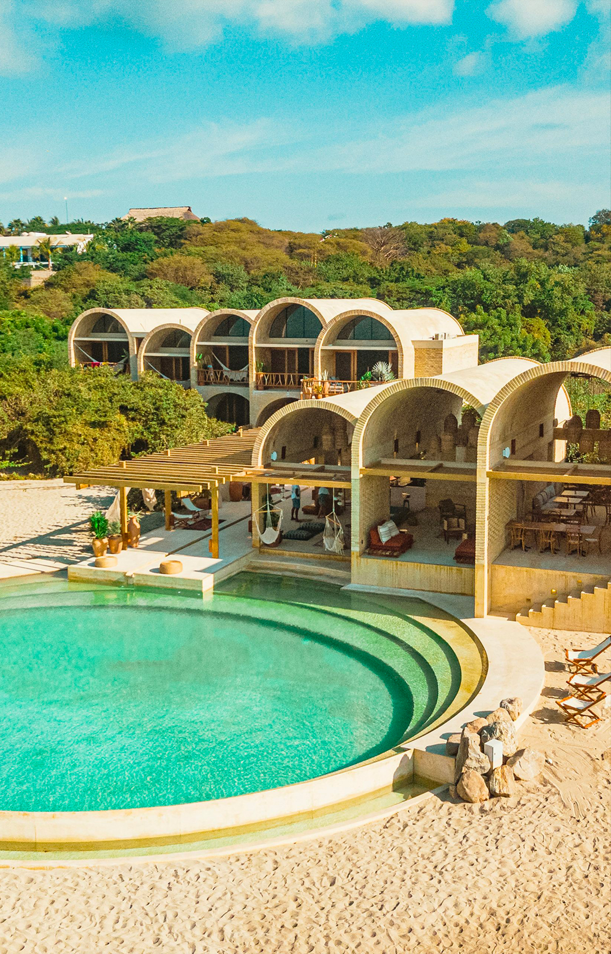 Casona Sforza : Une architecture organique face à l’océan