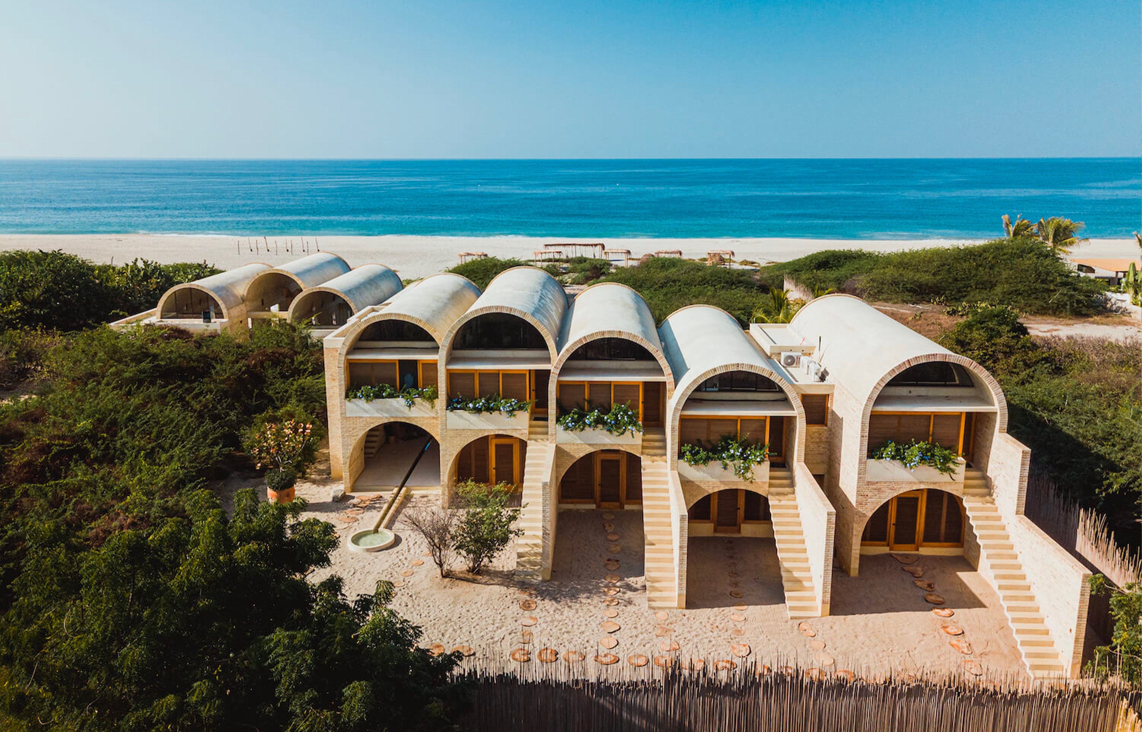 Casona Sforza : Une architecture organique face à l’océan
