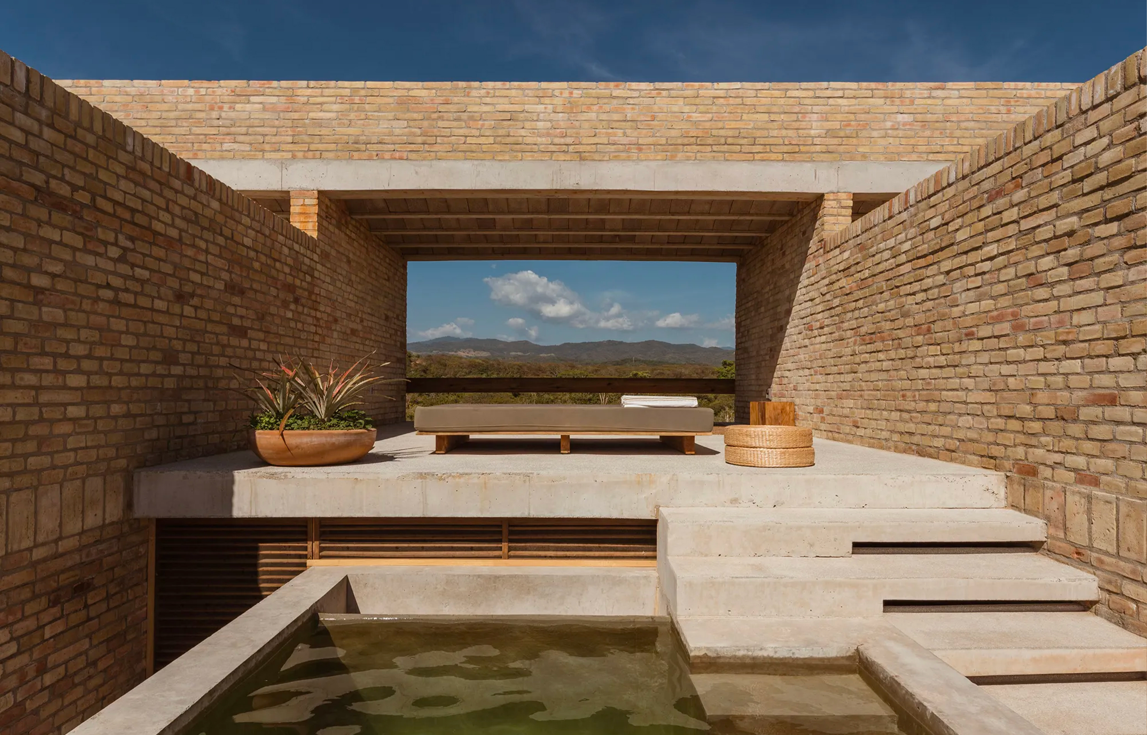 Hôtel Terrestre : Off-grid et radical pour une hospitalité réinventée