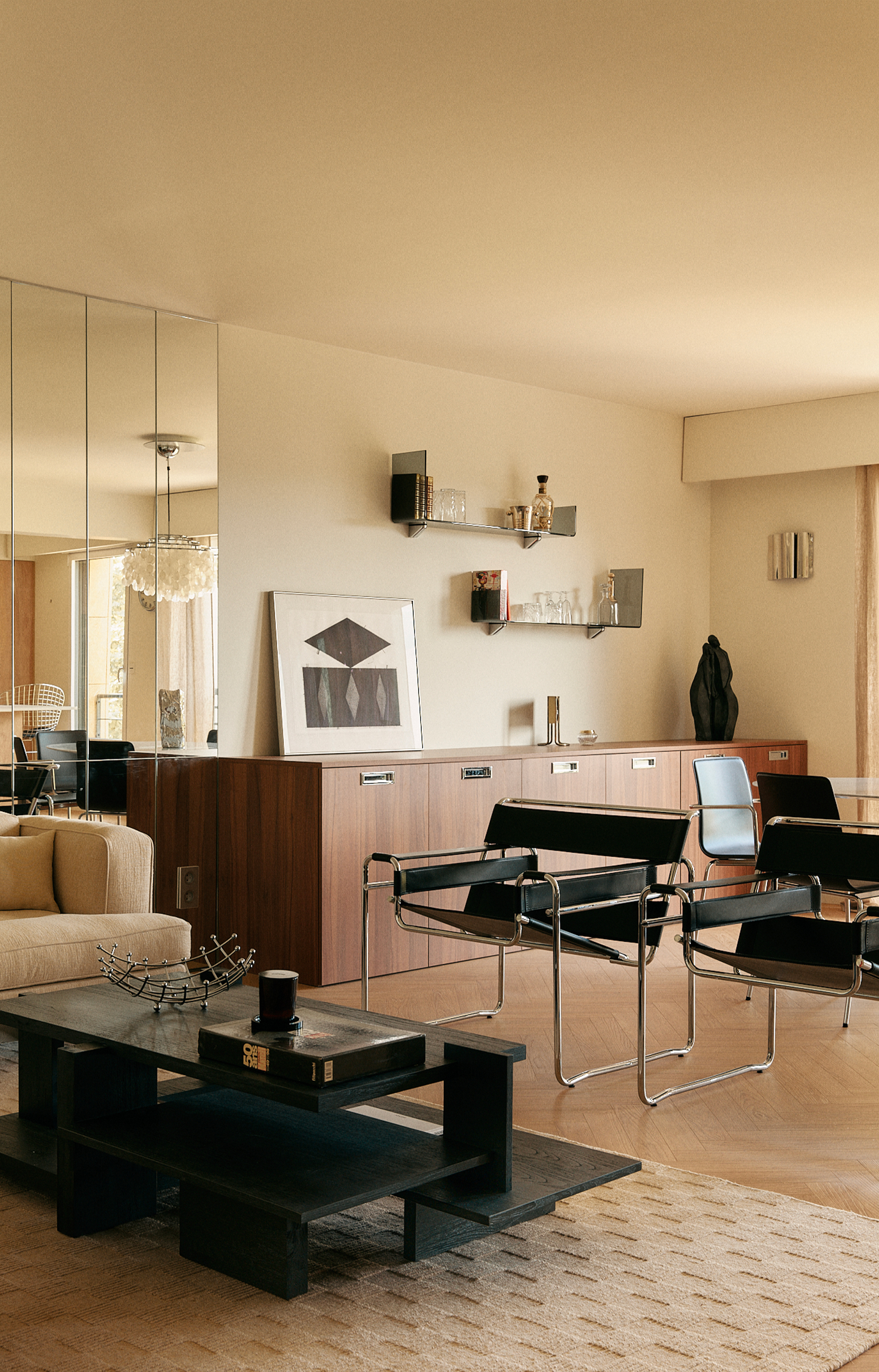 Un appartement lumineux et graphique à Aix-en-Provence