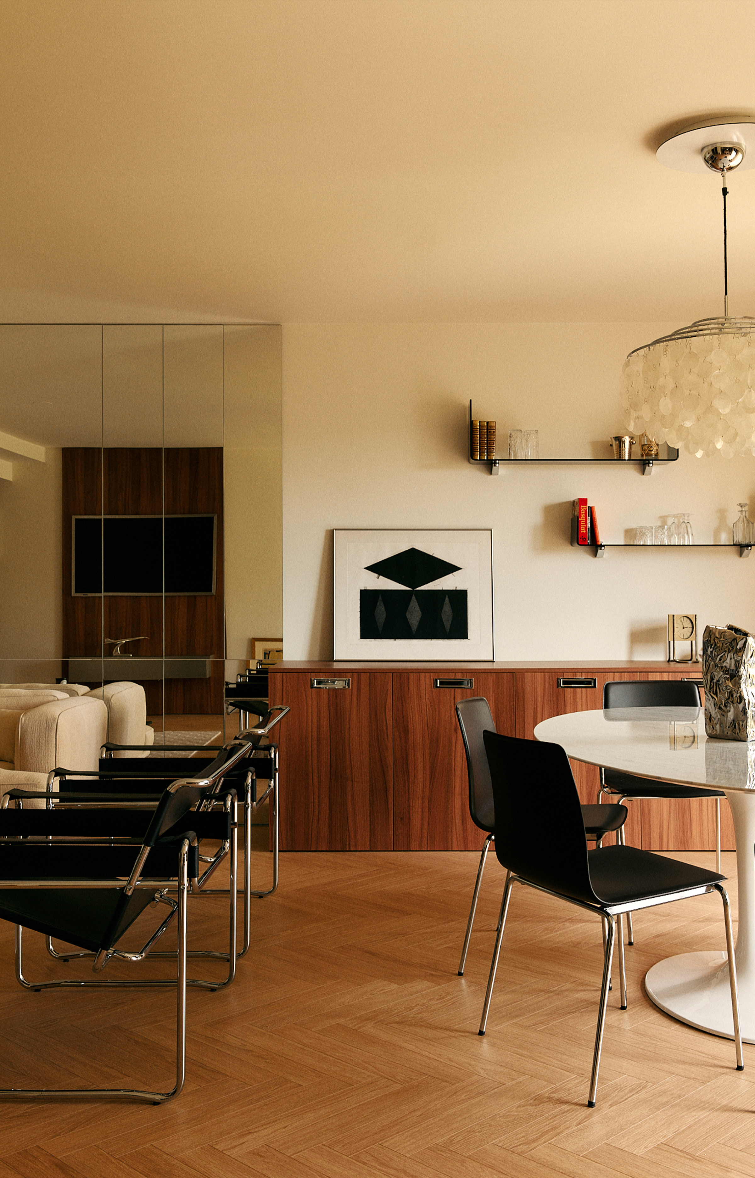 Un appartement lumineux et graphique à Aix-en-Provence