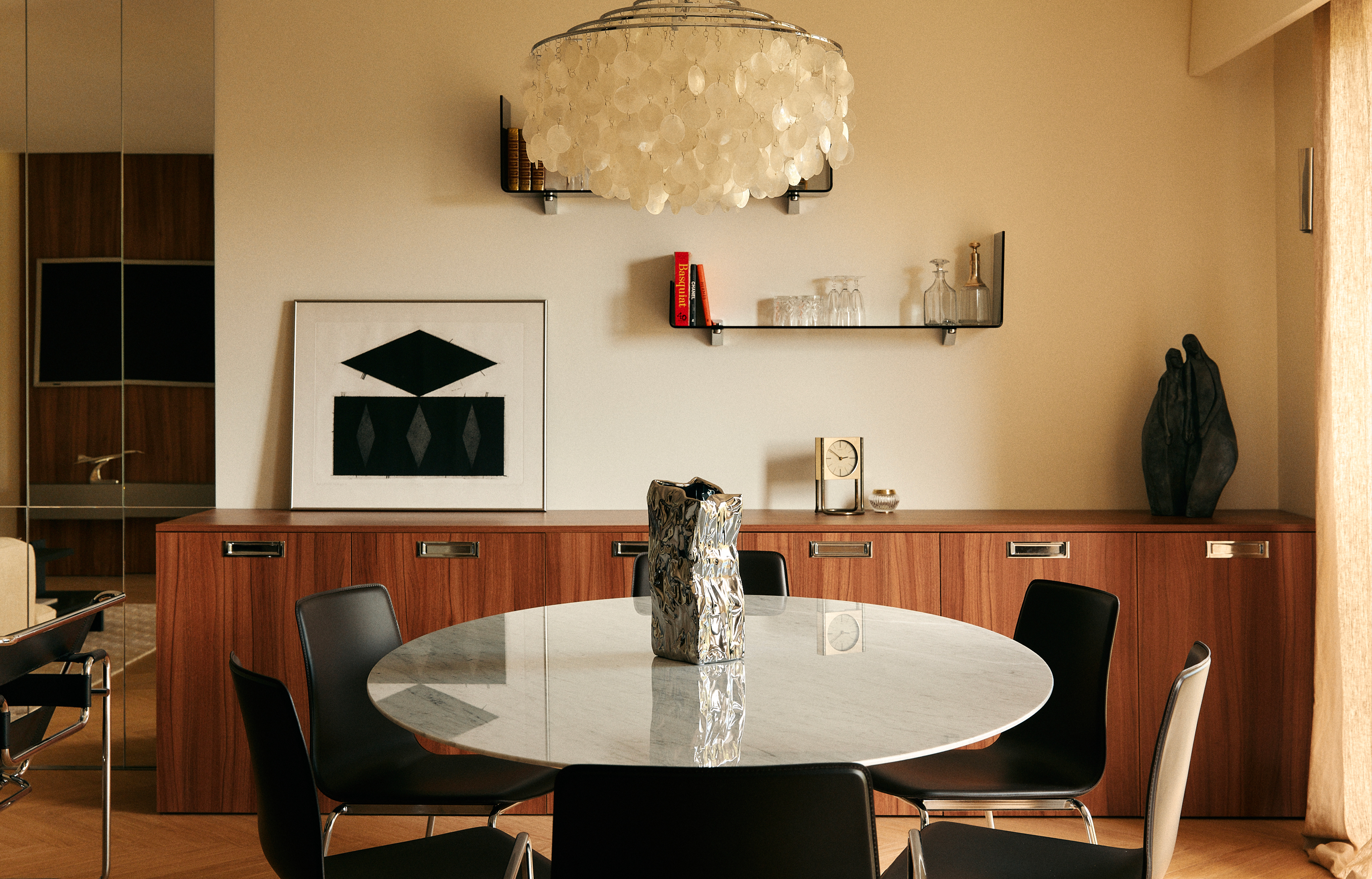 Un appartement lumineux et graphique à Aix-en-Provence