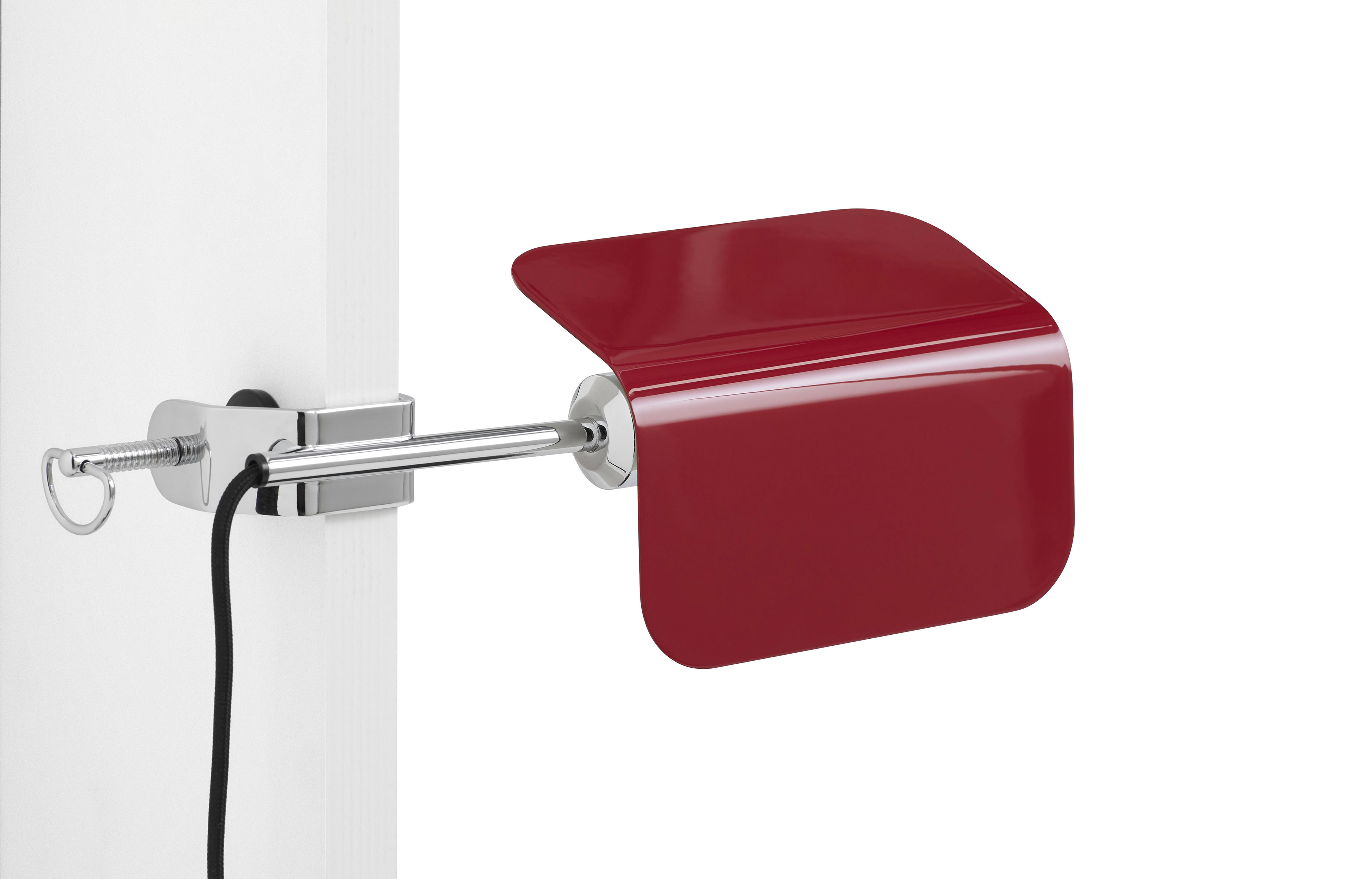 Couleur Cherry Red : comment adopter la teinte la plus tendance de la saison