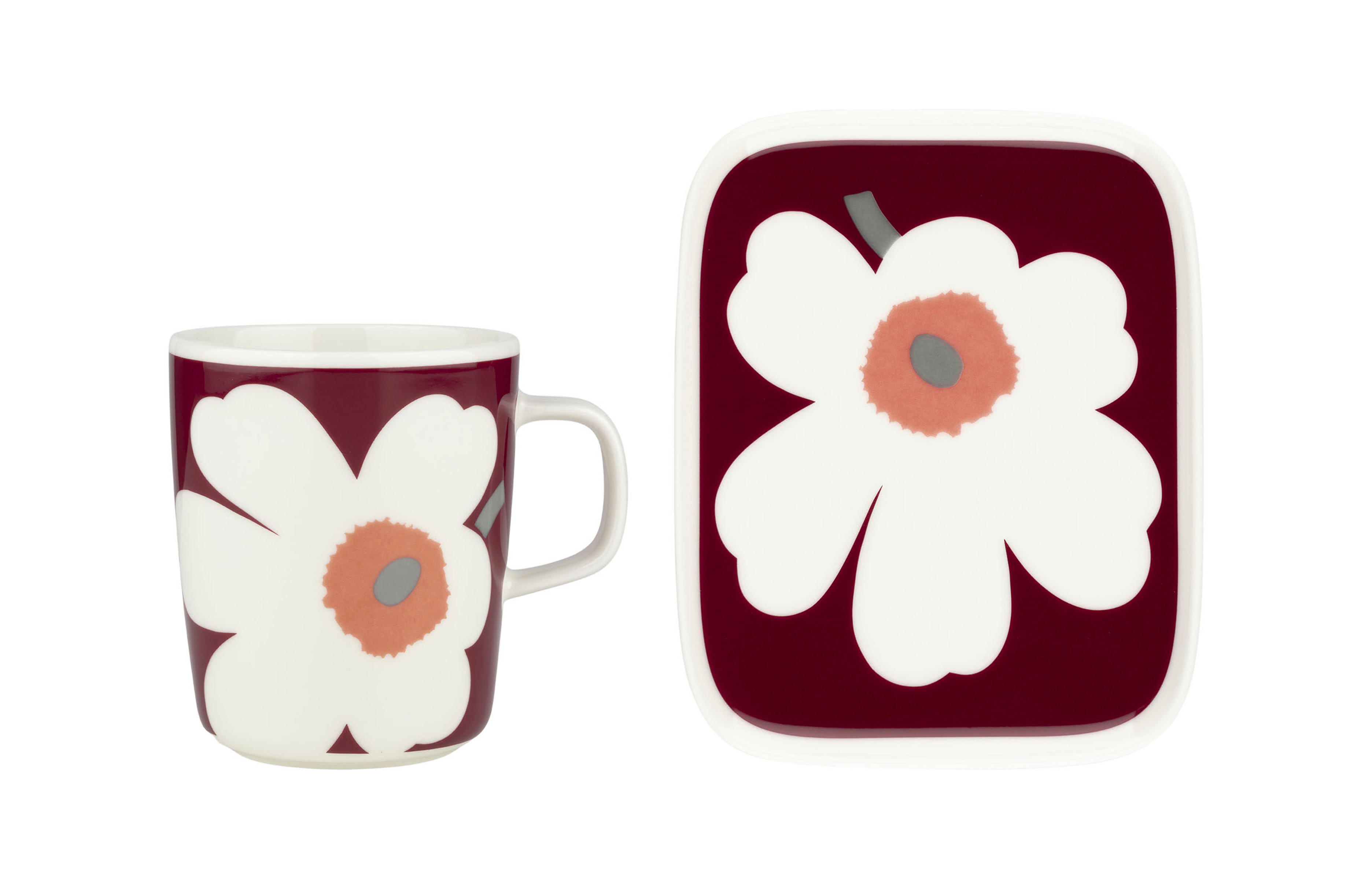 Couleur Cherry Red : comment adopter la teinte la plus tendance de la saison