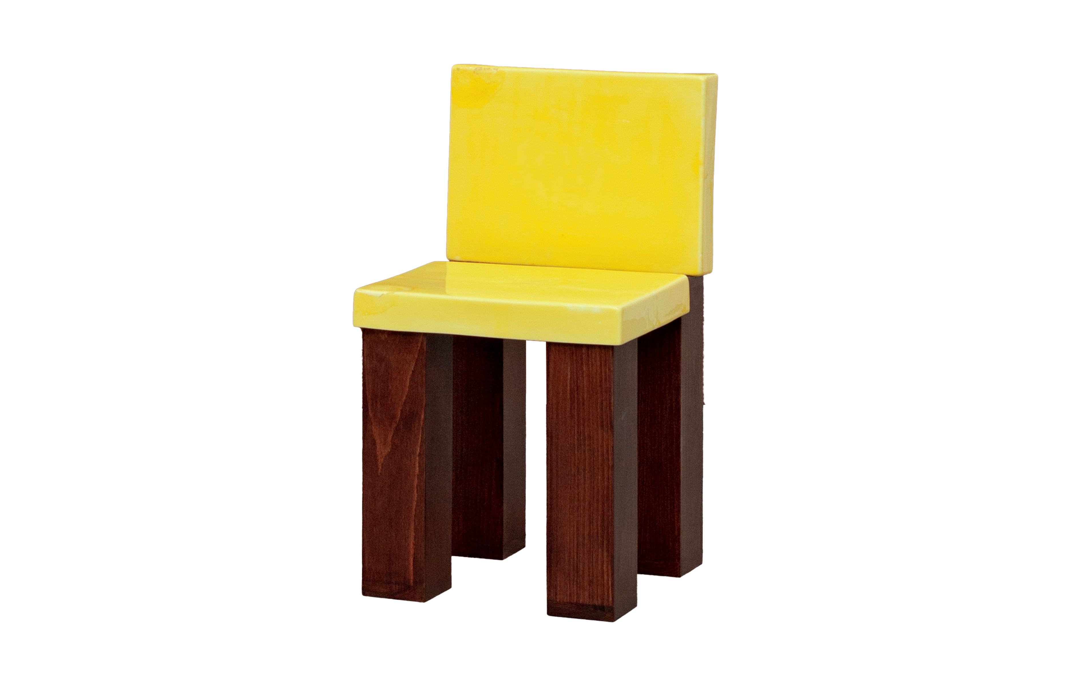 a renaissance de la céramique dans le design : pièces sculpturales et finitions glossy