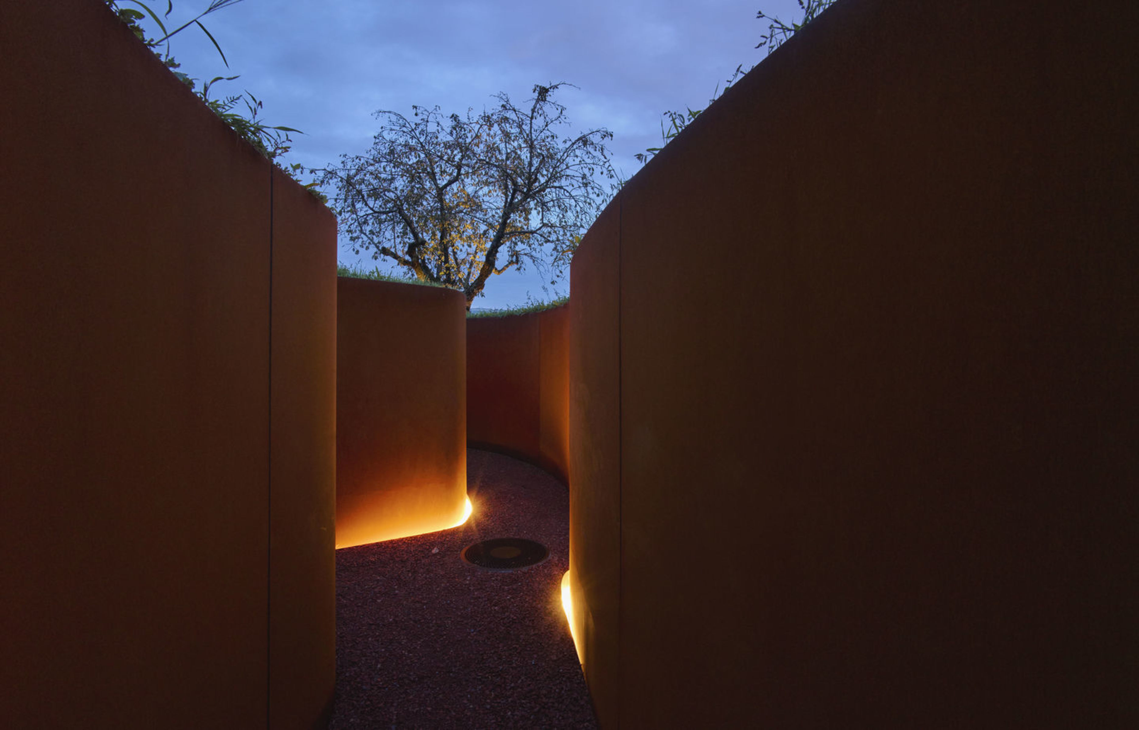 Dernière œuvre de Balkrishna Doshi : un voyage architectural et spirituel sur le Vitra Campus