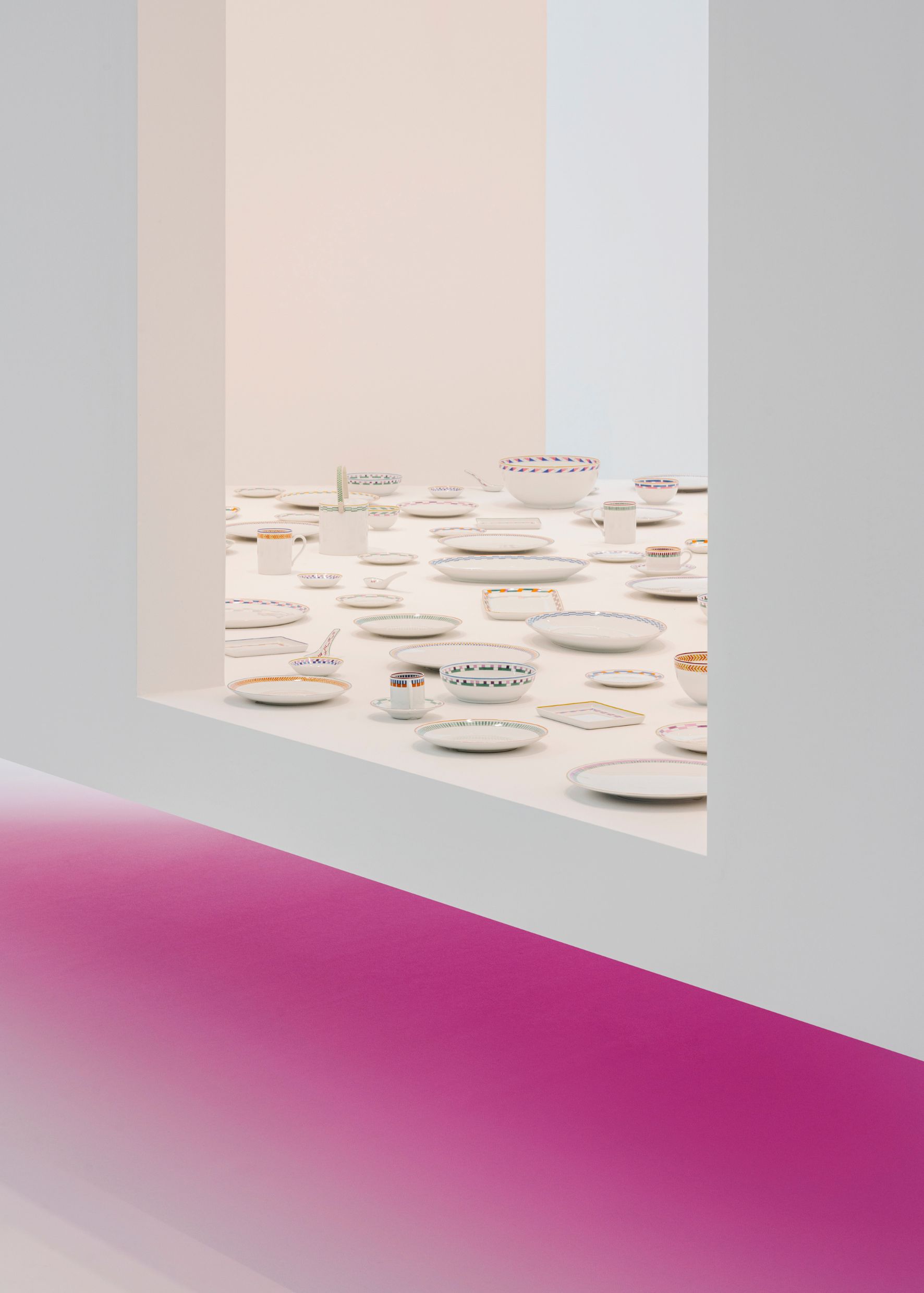 Charlotte Macaux Perelman, Alexis Fabry et Francesca Maffeis pour Hermès, remportent le Prix de la meilleure scénographie du IDEAT Design Awards 2025.